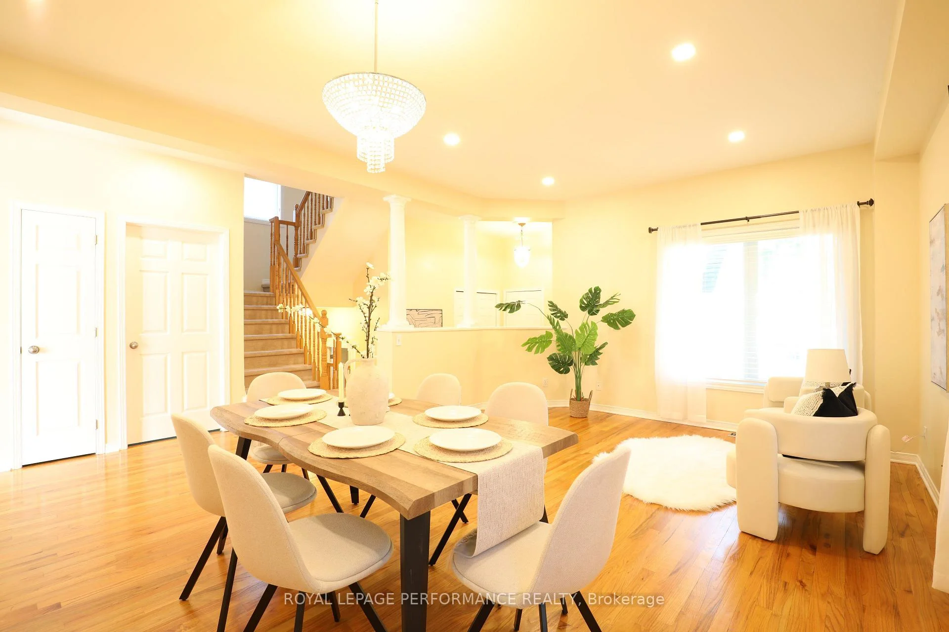 Photo 33 of 1582 Rumford Drive, Ottawa, Fallingbrook/Pineridge — HOMEH