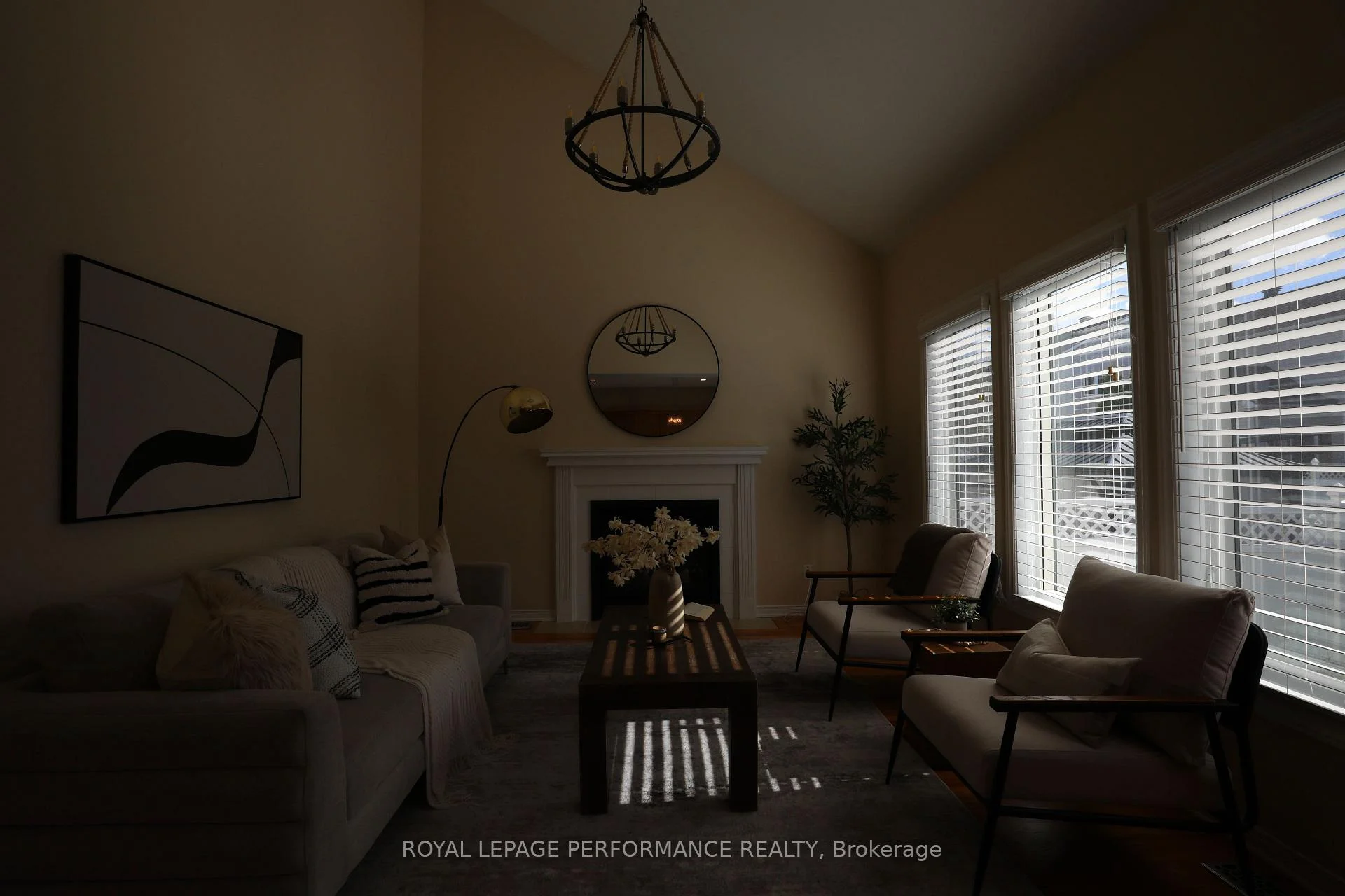 Photo 41 of 1582 Rumford Drive, Ottawa, Fallingbrook/Pineridge — HOMEH