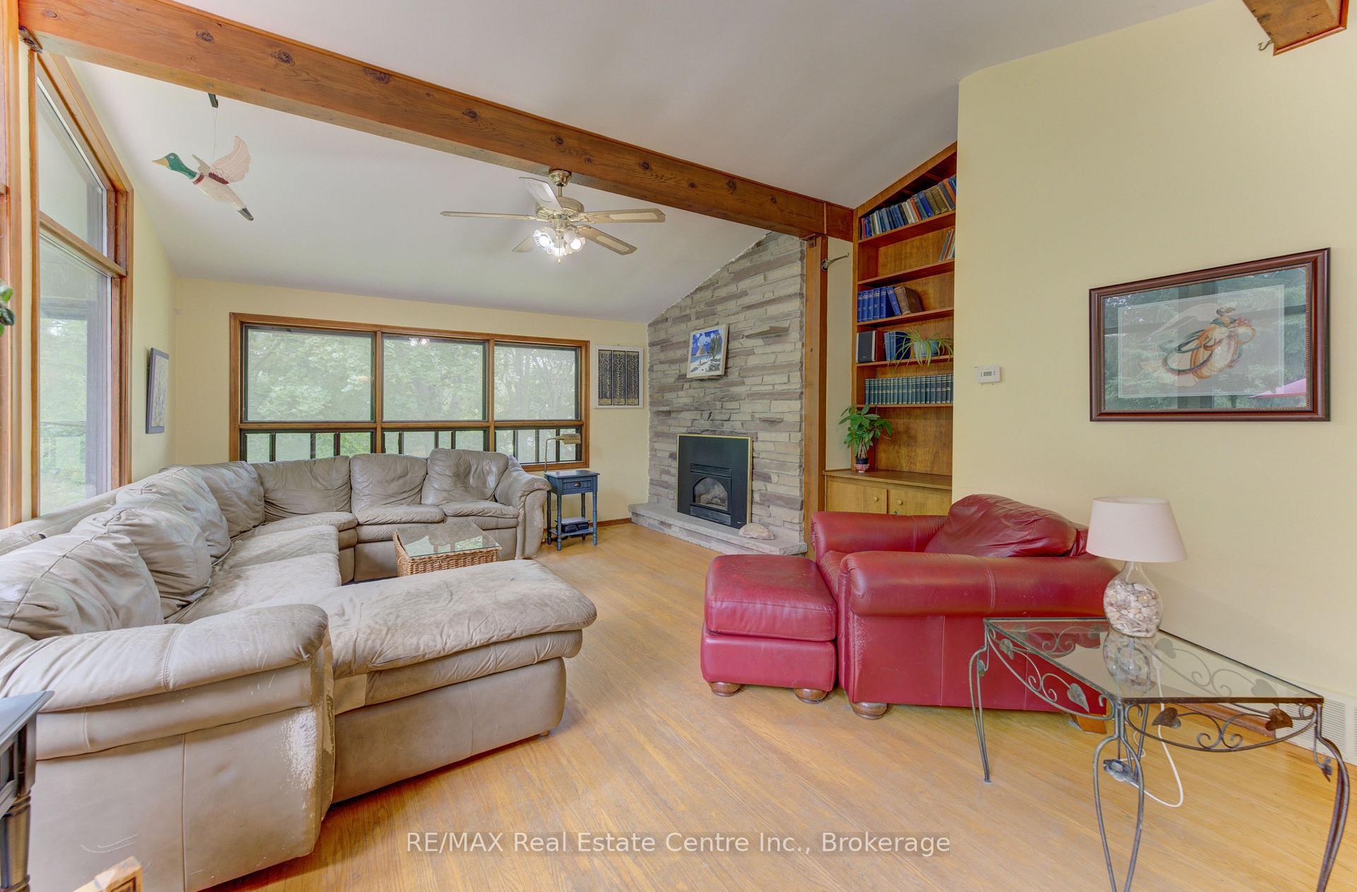 Photo 5 of 80 Chapel Hill Drive, Kitchener, Brigadoon — HOMEH