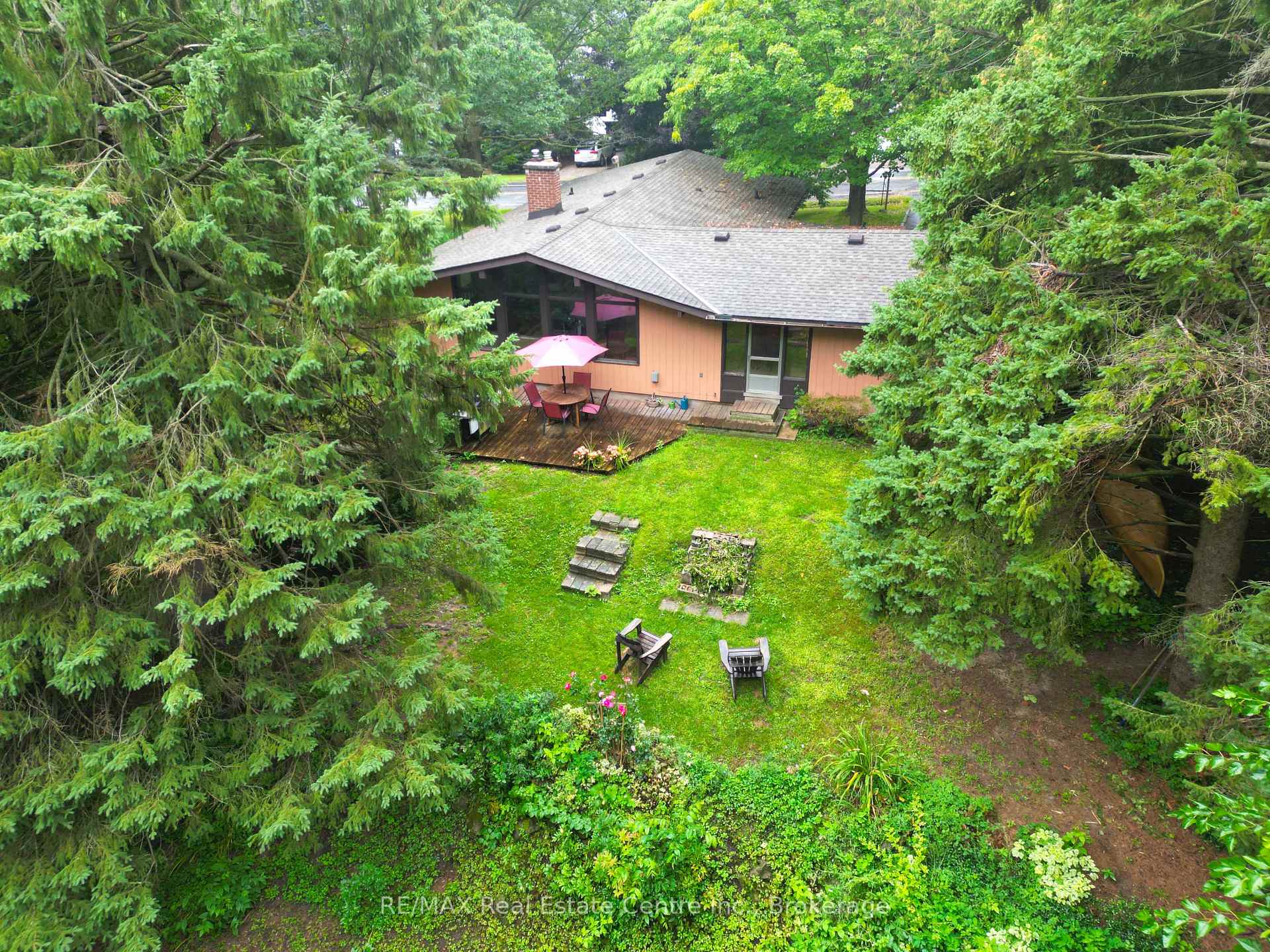 Photo 25 of 80 Chapel Hill Drive, Kitchener, Brigadoon — HOMEH