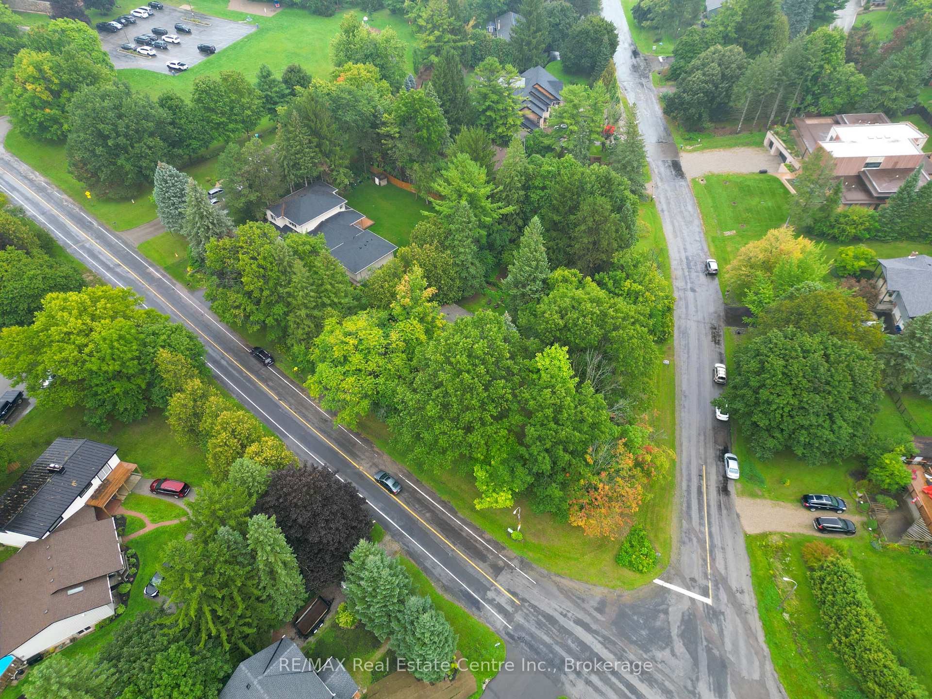 Photo 29 of 80 Chapel Hill Drive, Kitchener, Brigadoon — HOMEH