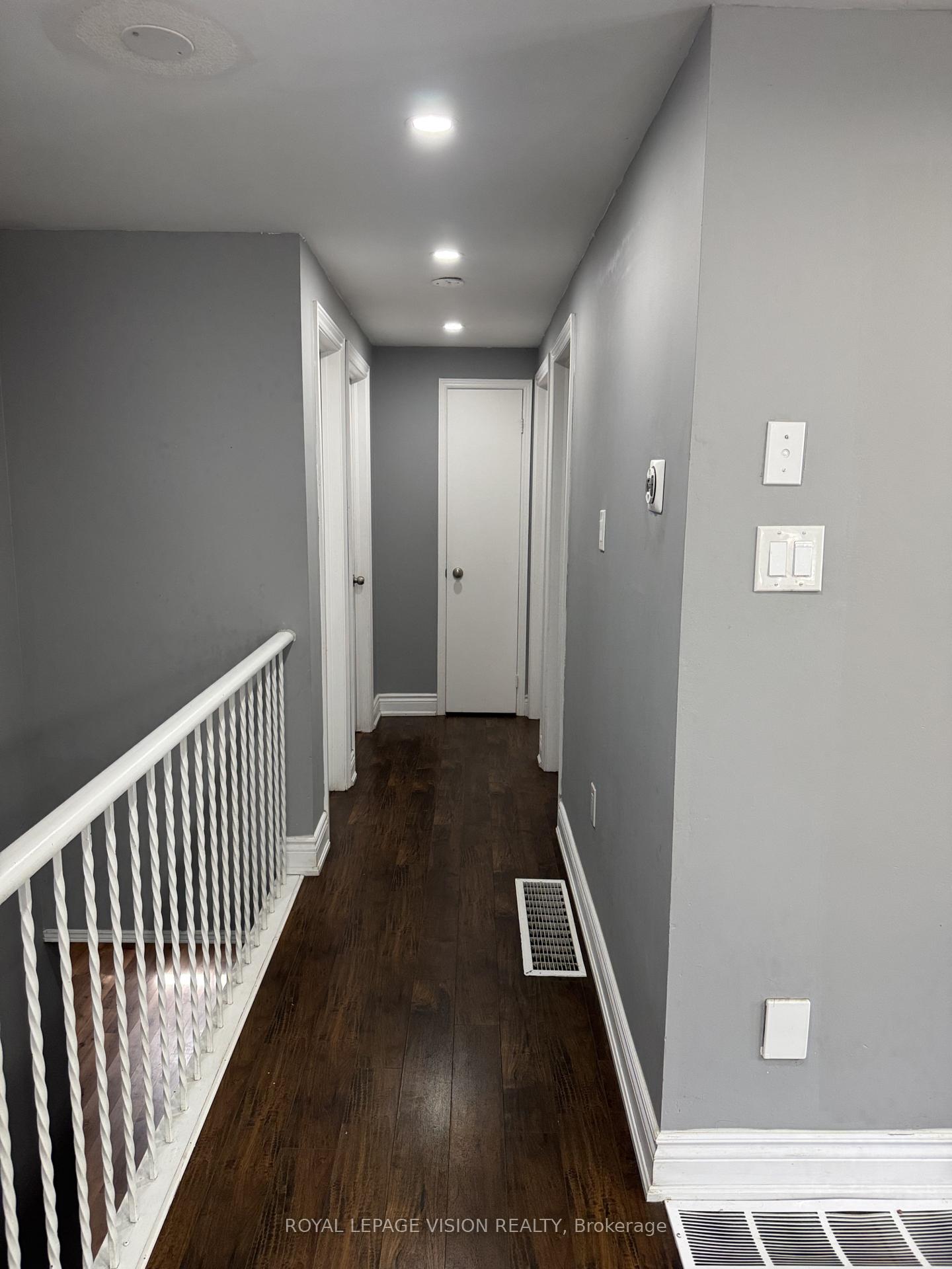 Photo 9 of 27 Maitland Drive, Barrie, Grove East — HOMEH