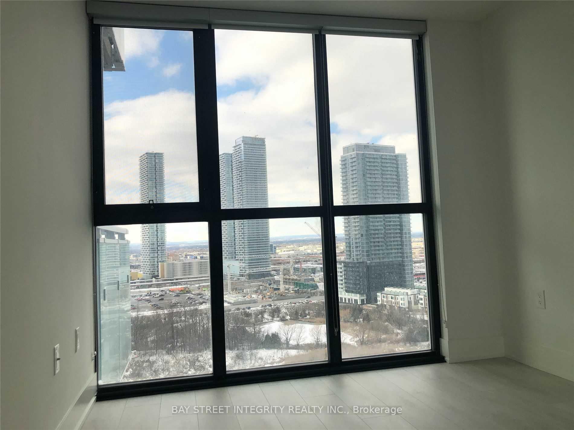 Photo 7 of Unit 1606, 2908 Highway 7 Road, Vaughan, Concord — HOMEH
