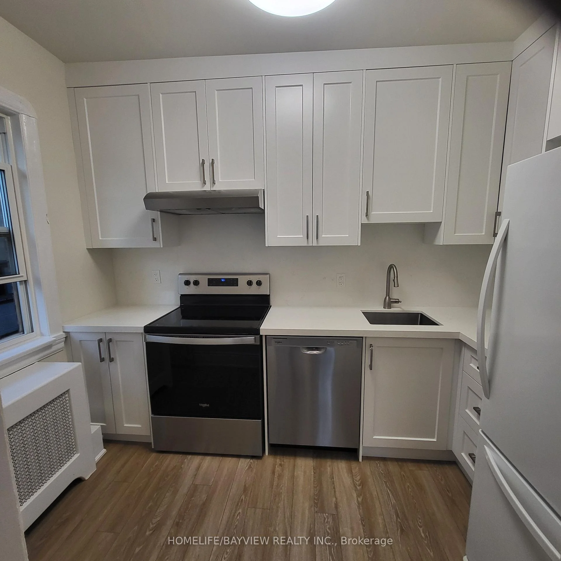 Photo 4 of Unit 2, 1651 Bayview Avenue, Toronto, Leaside — HOMEH