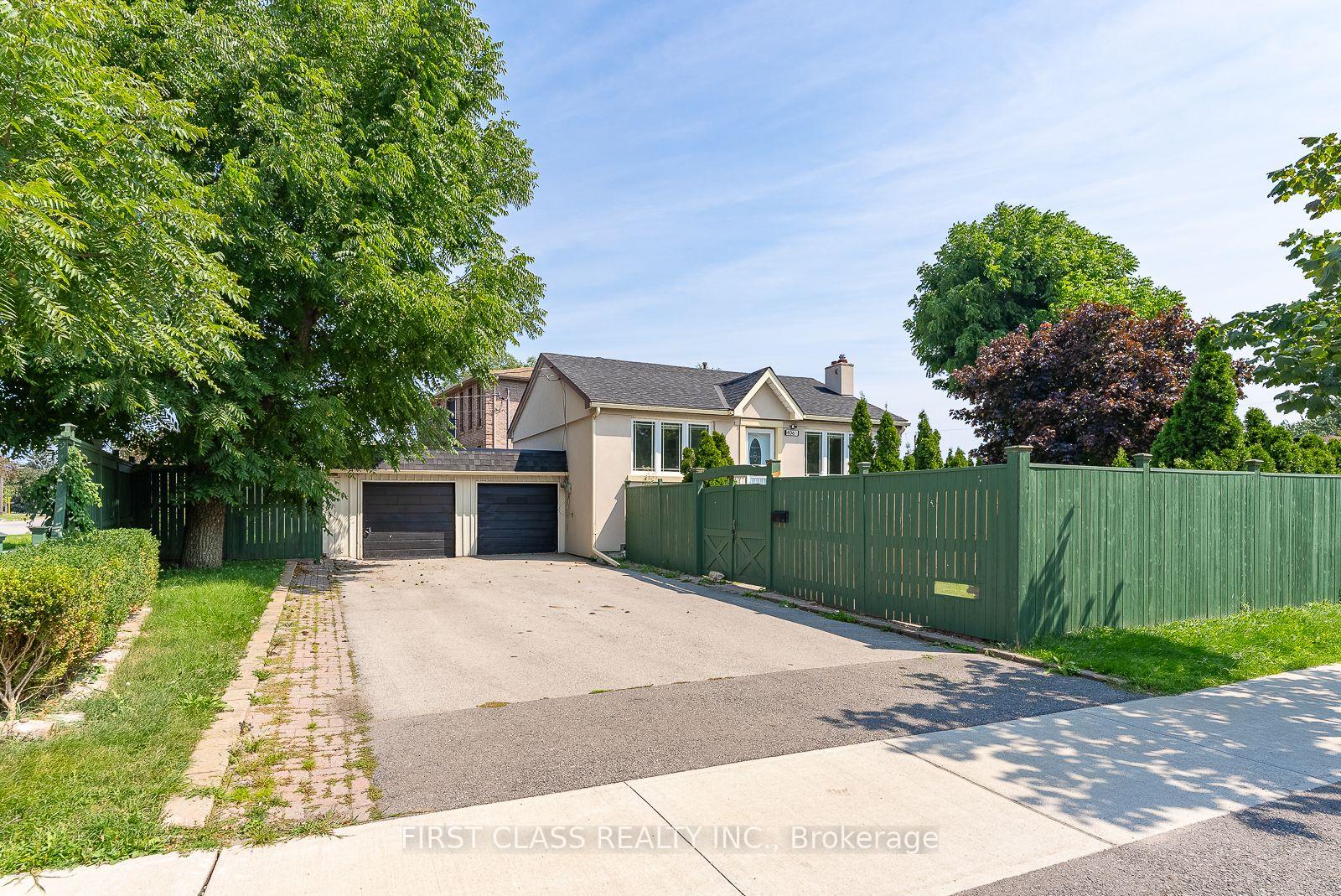 Front of Unit Basement, 4061 Dufferin Street