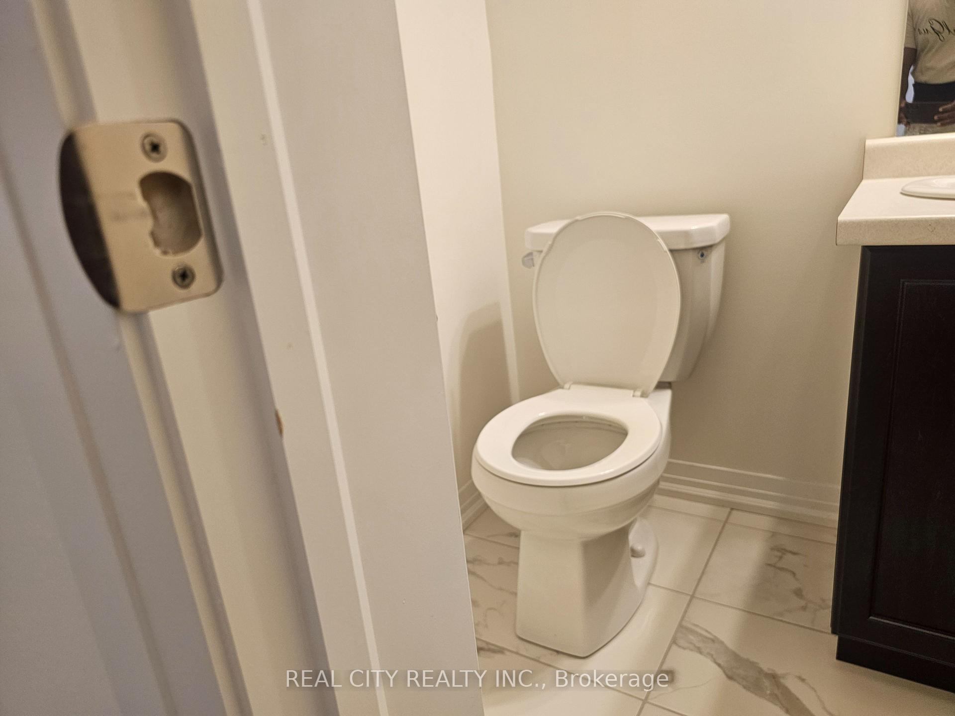 Photo 5 of 48 McKernan Avenue, Brantford, Mayfair — HOMEH