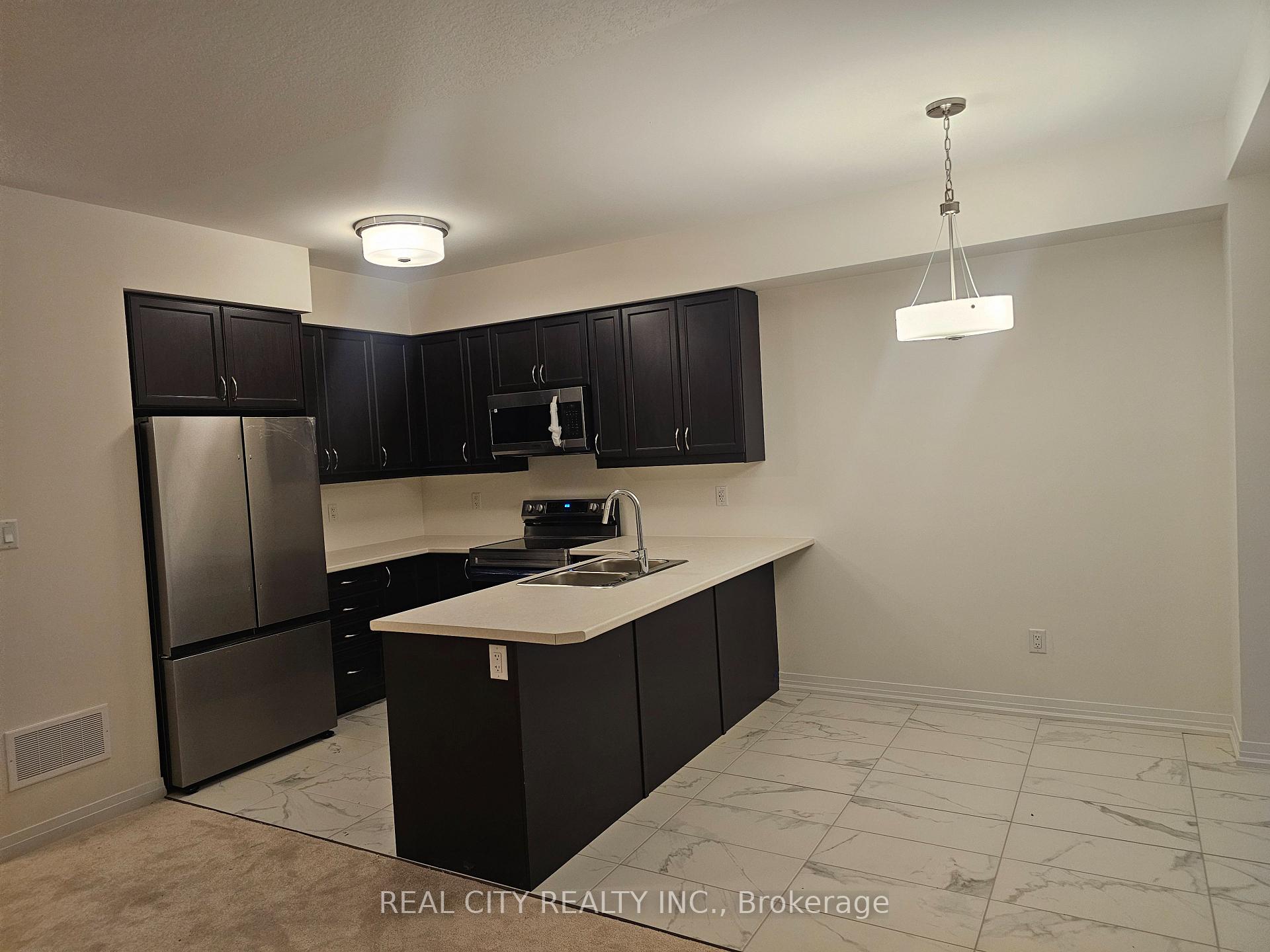 Photo 10 of 48 McKernan Avenue, Brantford, Mayfair — HOMEH