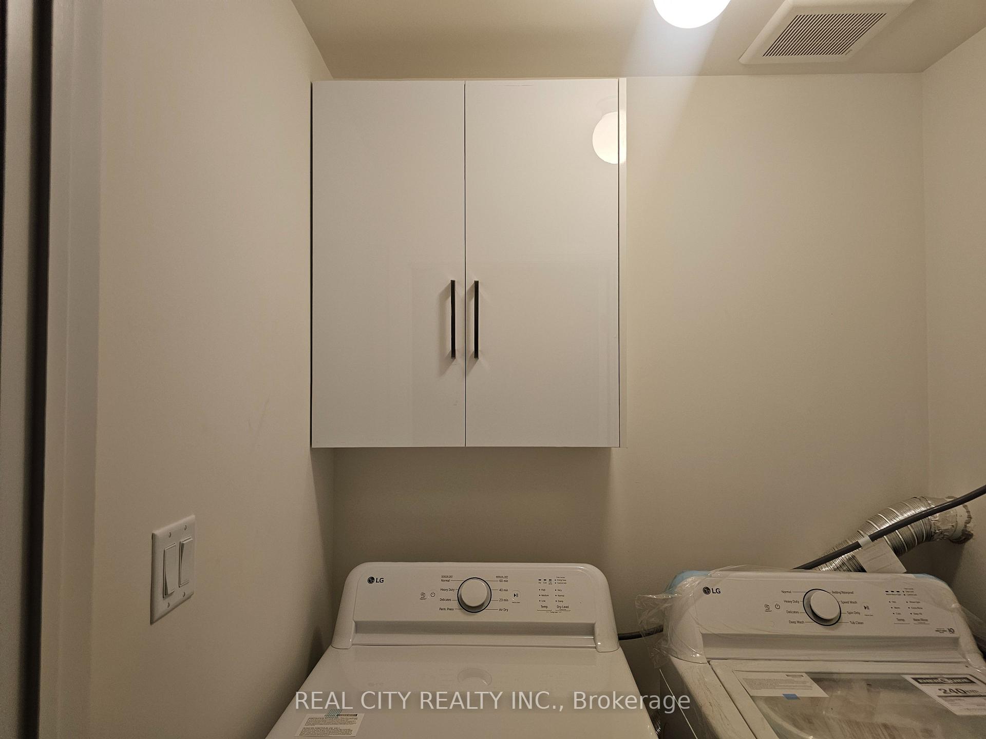 Photo 14 of 48 McKernan Avenue, Brantford, Mayfair — HOMEH