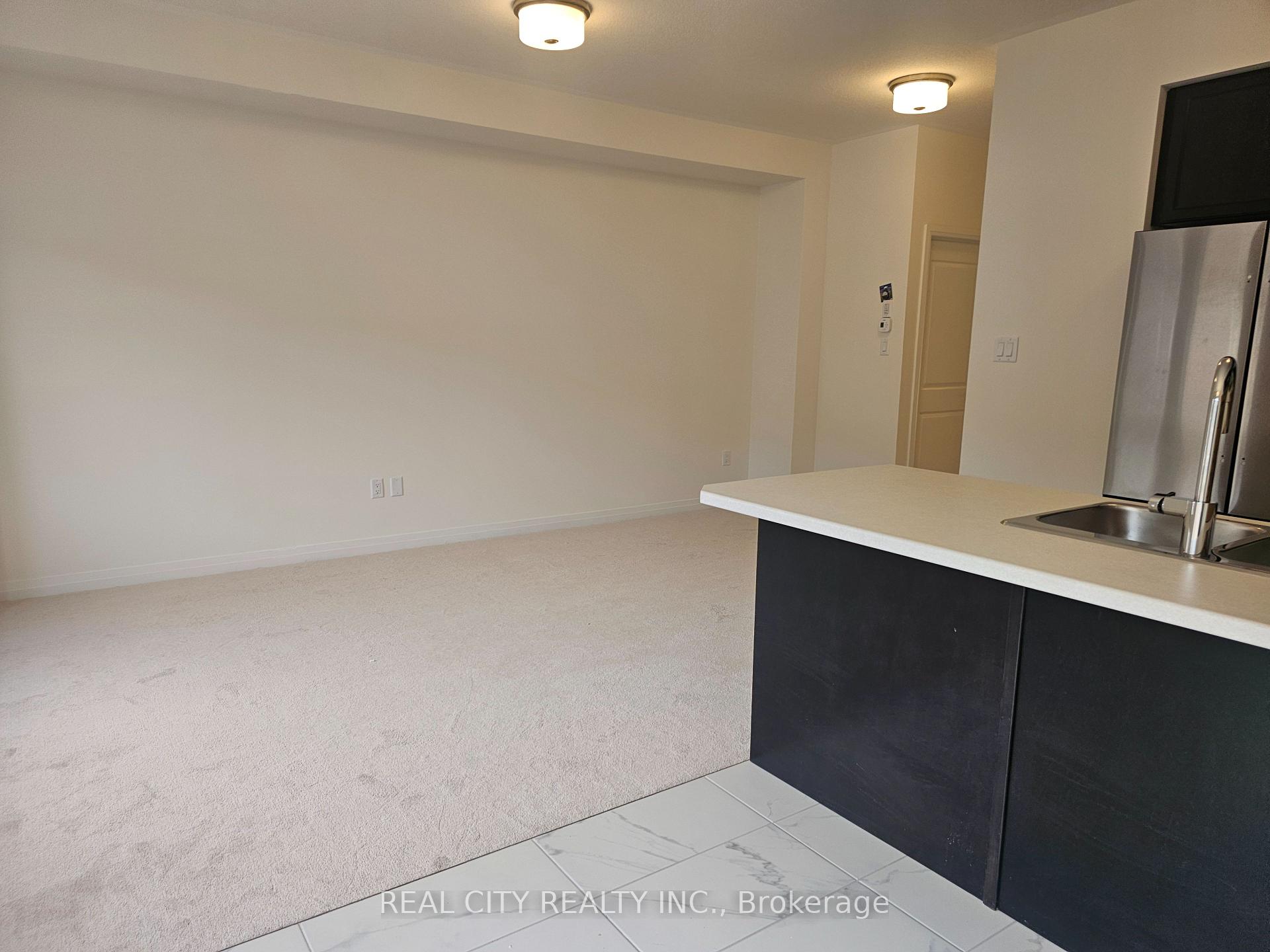 Photo 16 of 48 McKernan Avenue, Brantford, Mayfair — HOMEH