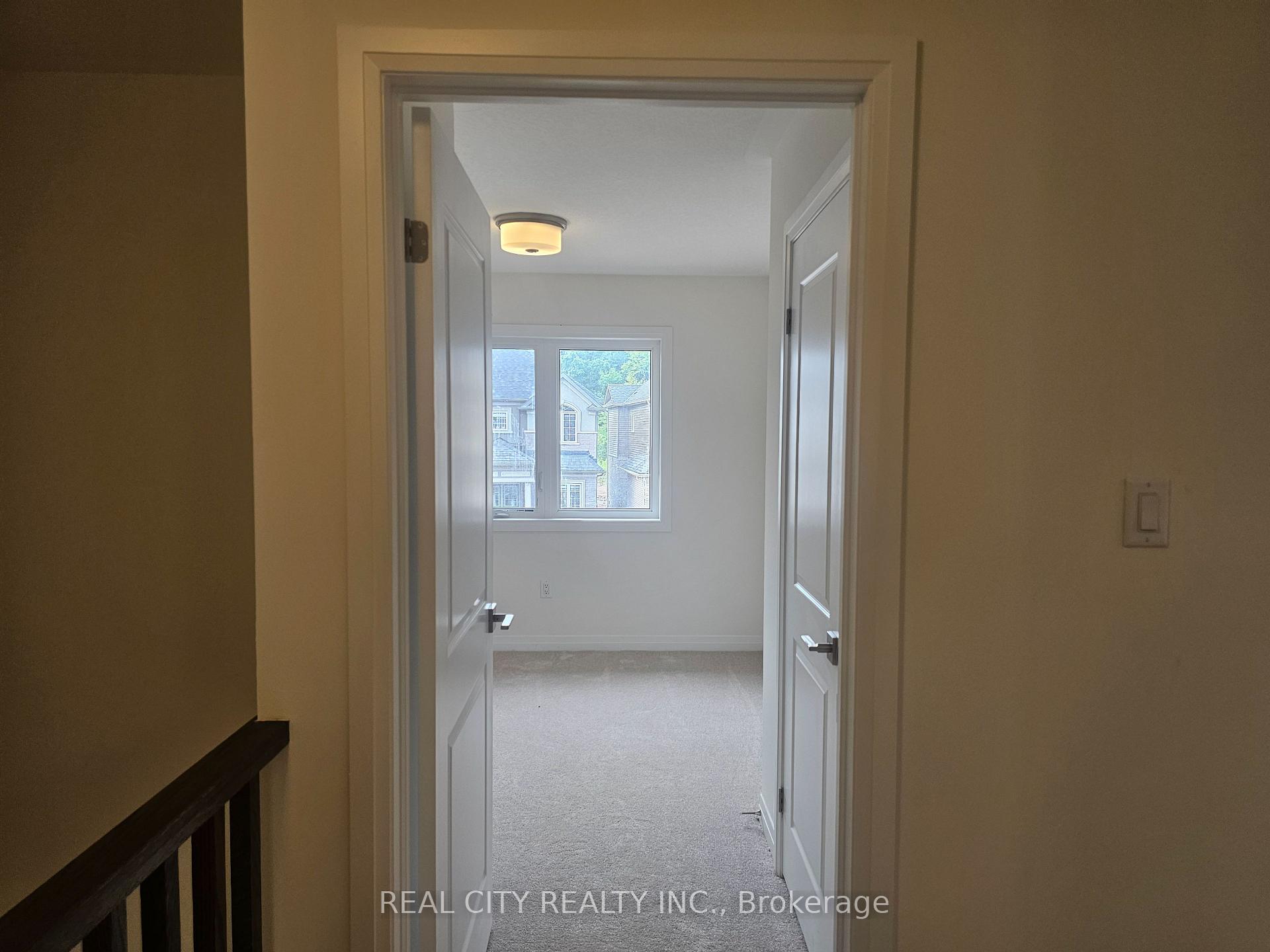 Photo 22 of 48 McKernan Avenue, Brantford, Mayfair — HOMEH