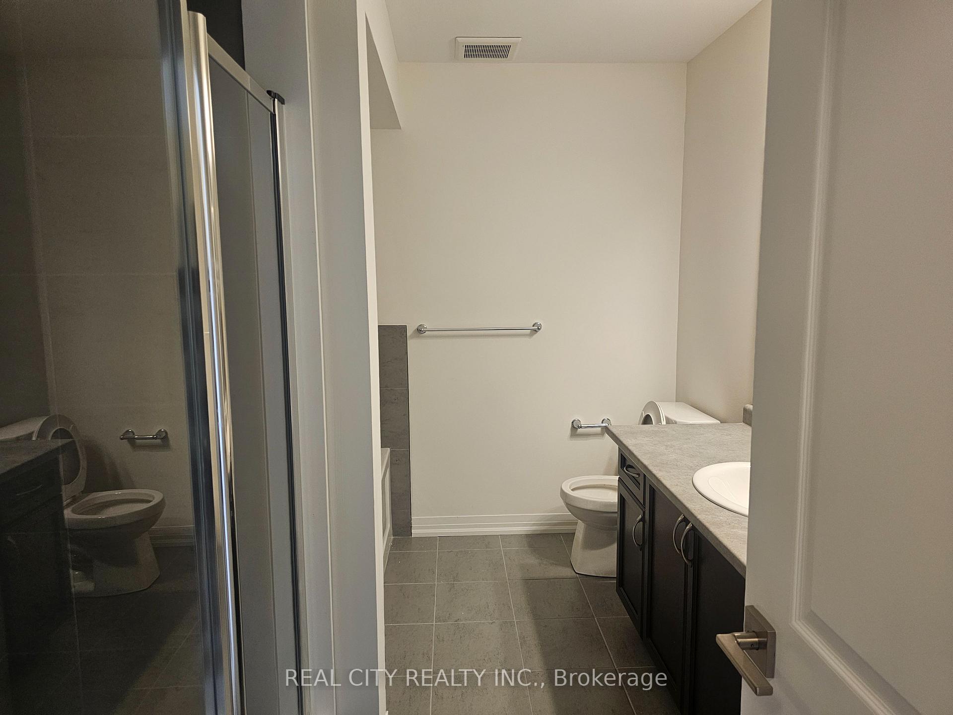 Photo 26 of 48 McKernan Avenue, Brantford, Mayfair — HOMEH
