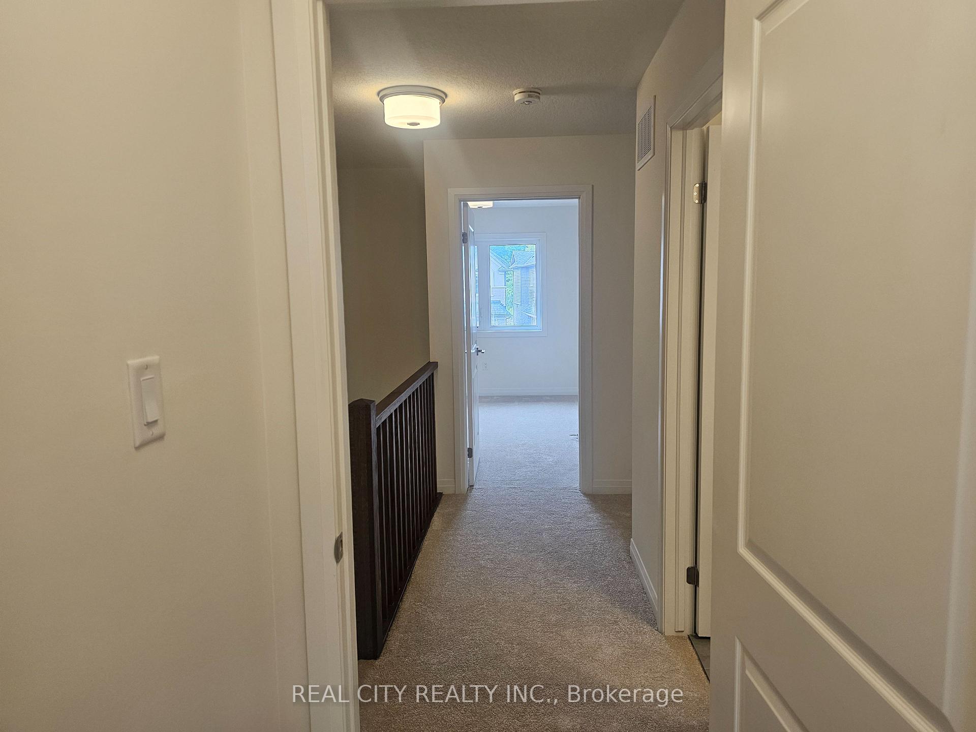 Photo 29 of 48 McKernan Avenue, Brantford, Mayfair — HOMEH