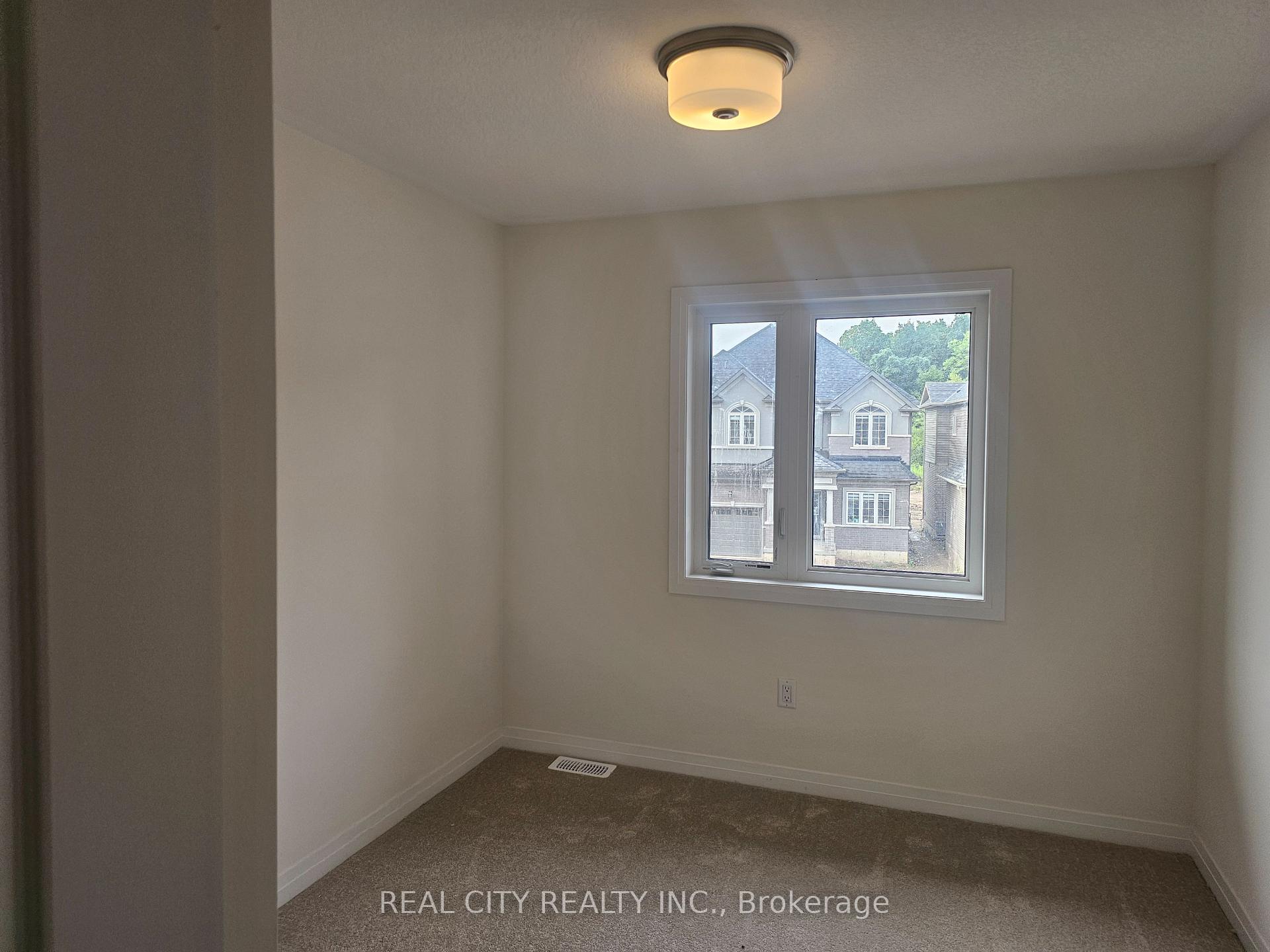 Photo 30 of 48 McKernan Avenue, Brantford, Mayfair — HOMEH
