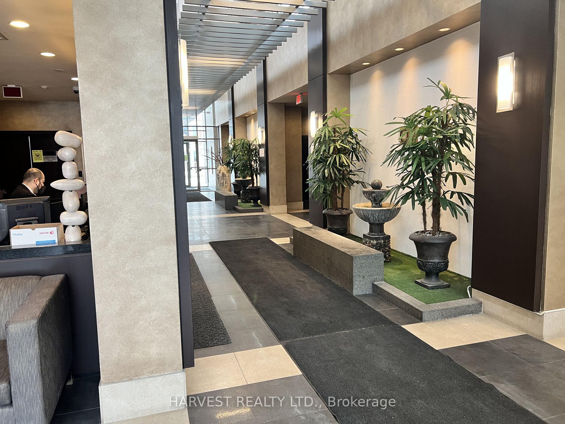 Photo 2 of Unit 609, 21 Upper Duke Crescent, Markham, Unionville — HOMEH