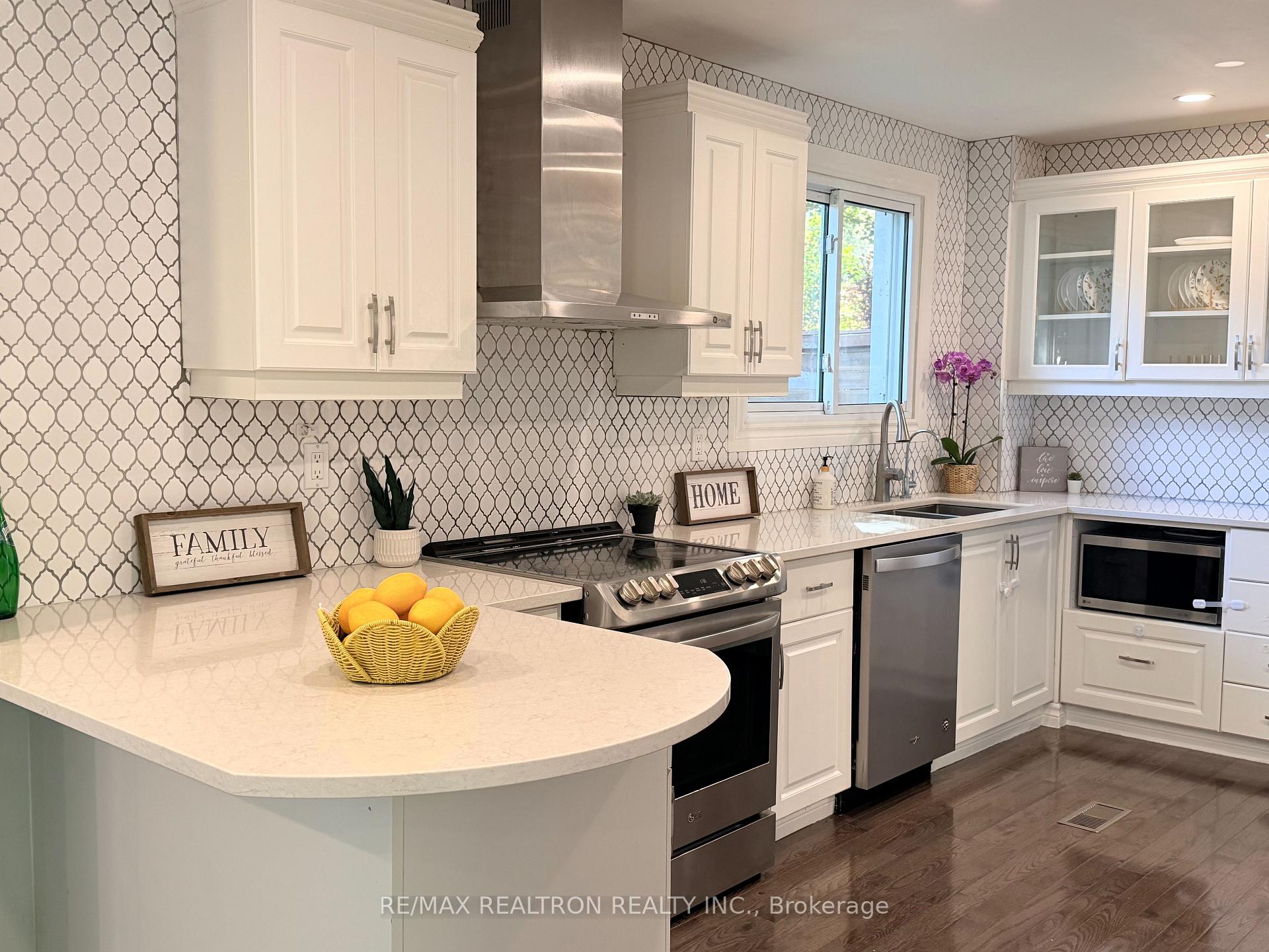 Photo of 383 Sandford Street