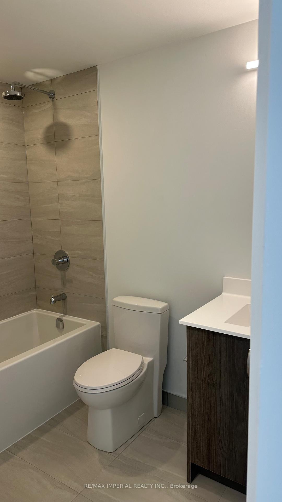 Photo 11 of Unit 607, 181 Sheppard Avenue E, North York, Willowdale East — HOMEH