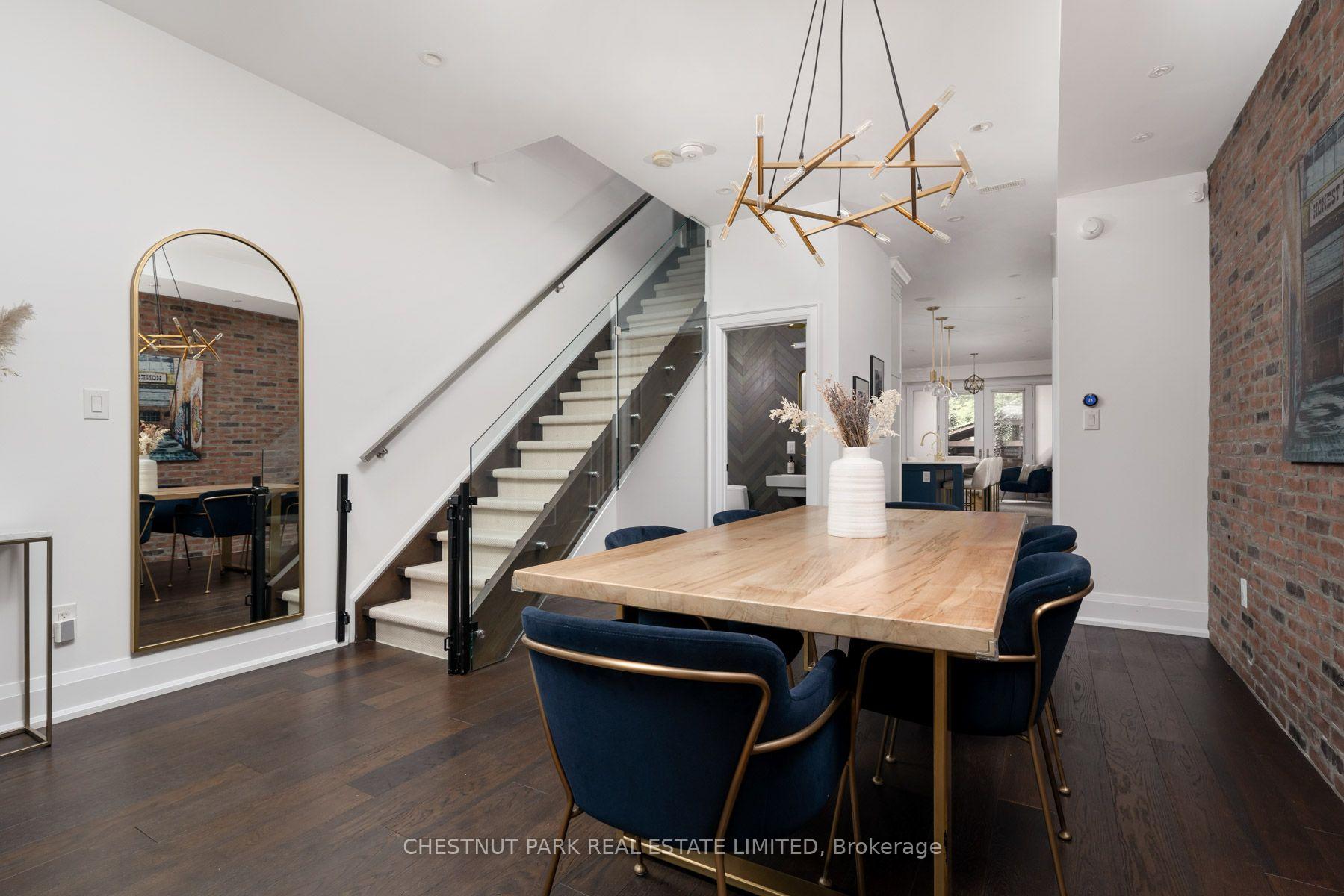 Photo 4 of 257 Borden Street, Toronto, University — HOMEH