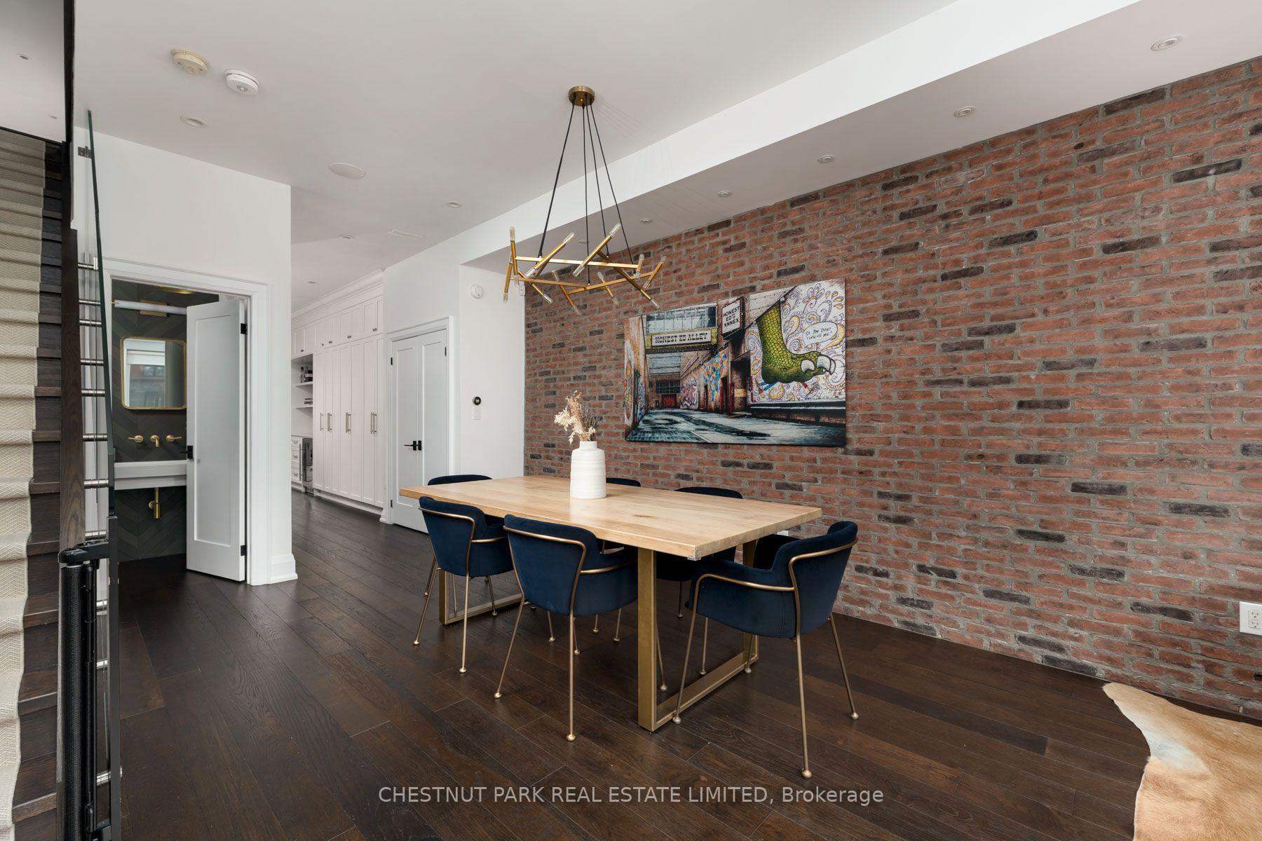 Photo 5 of 257 Borden Street, Toronto, University — HOMEH
