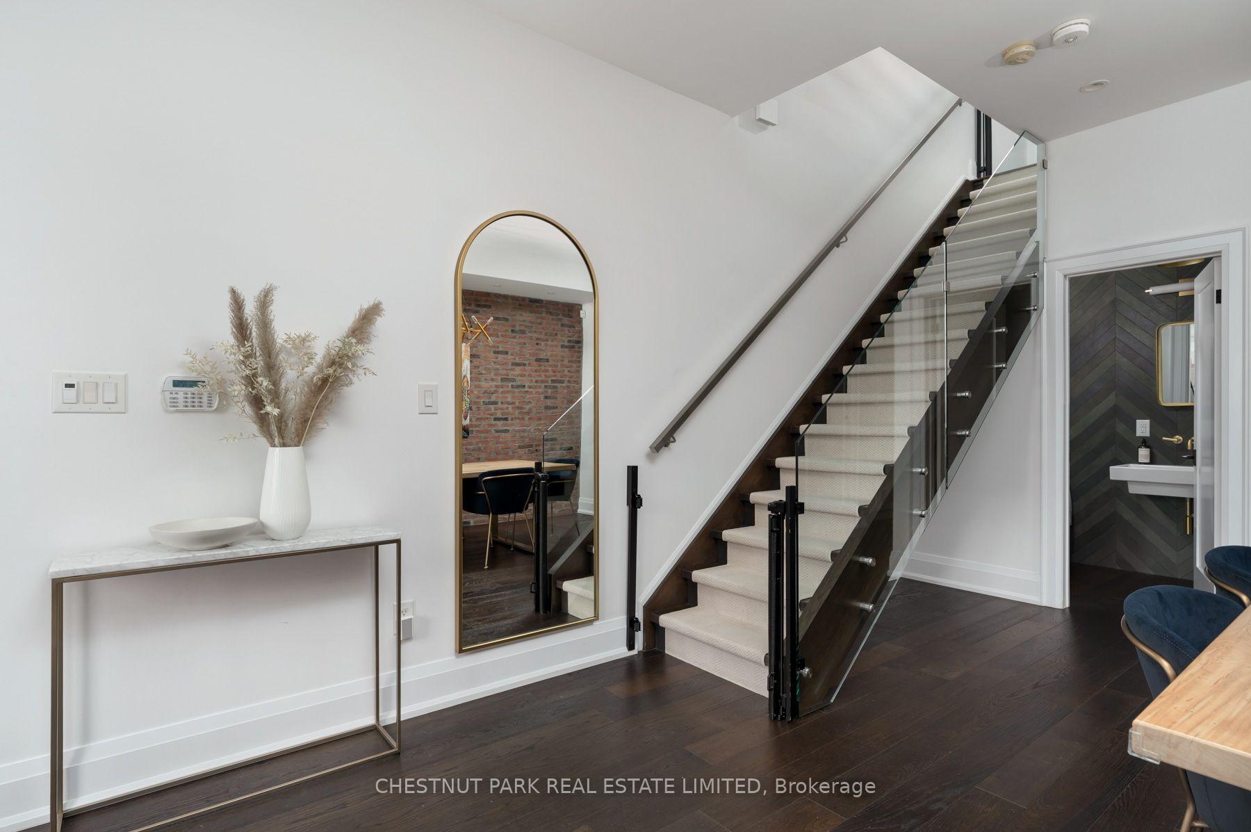 Photo 17 of 257 Borden Street, Toronto, University — HOMEH