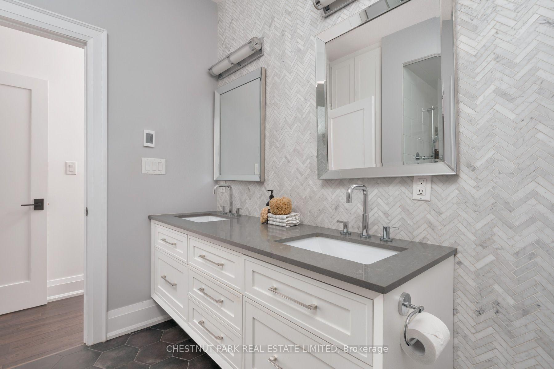 Photo 21 of 257 Borden Street, Toronto, University — HOMEH