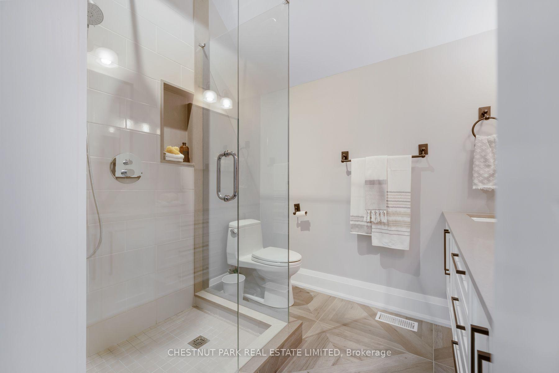 Photo 36 of 257 Borden Street, Toronto, University — HOMEH
