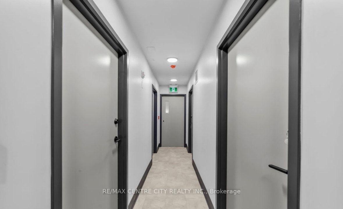 Photo 10 of Unit 8, 400 Scenic Drive, London, South J — HOMEH