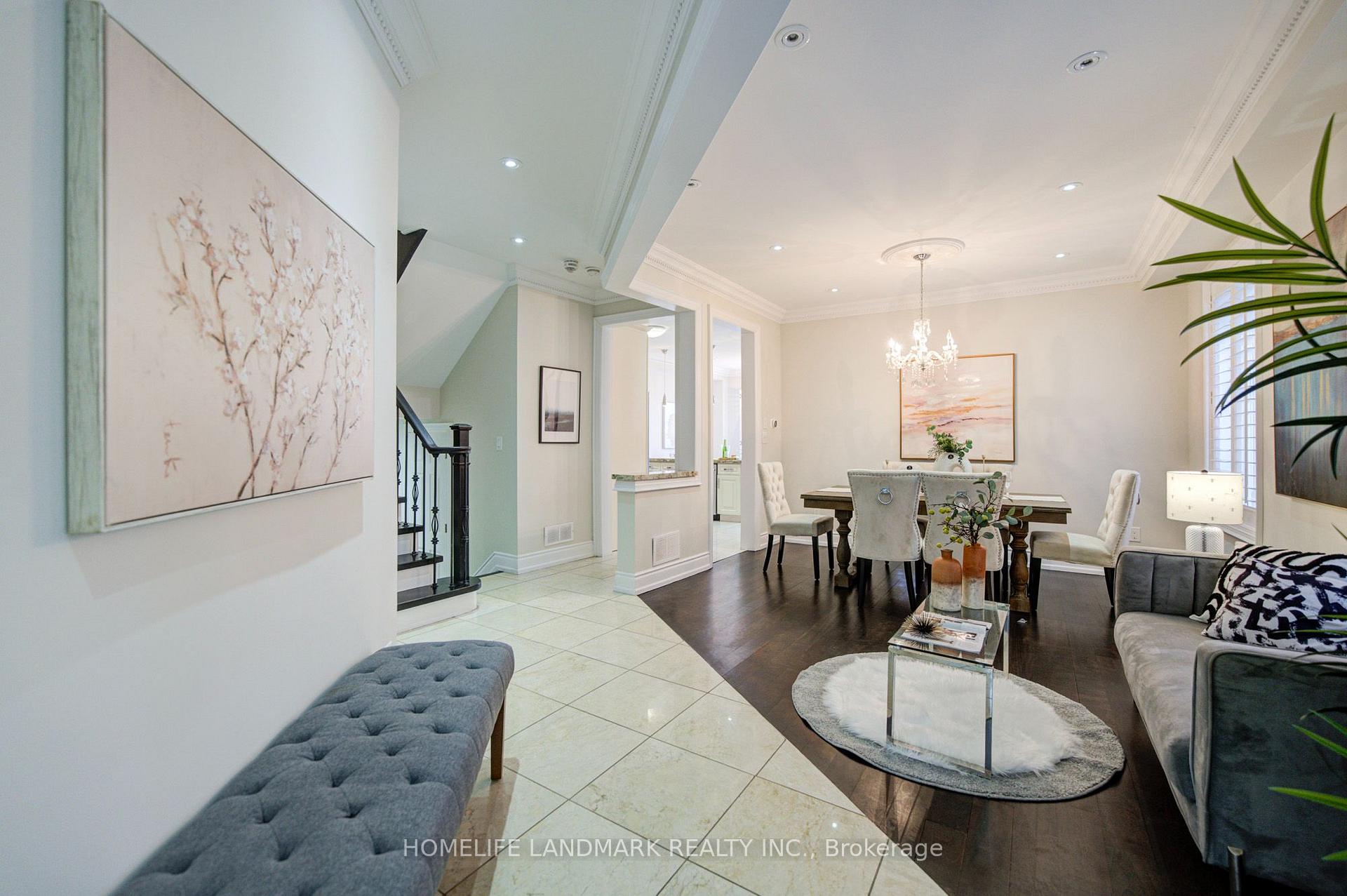 Photo 2 of 4478 Centretown Way, Mississauga, Hurontario — HOMEH