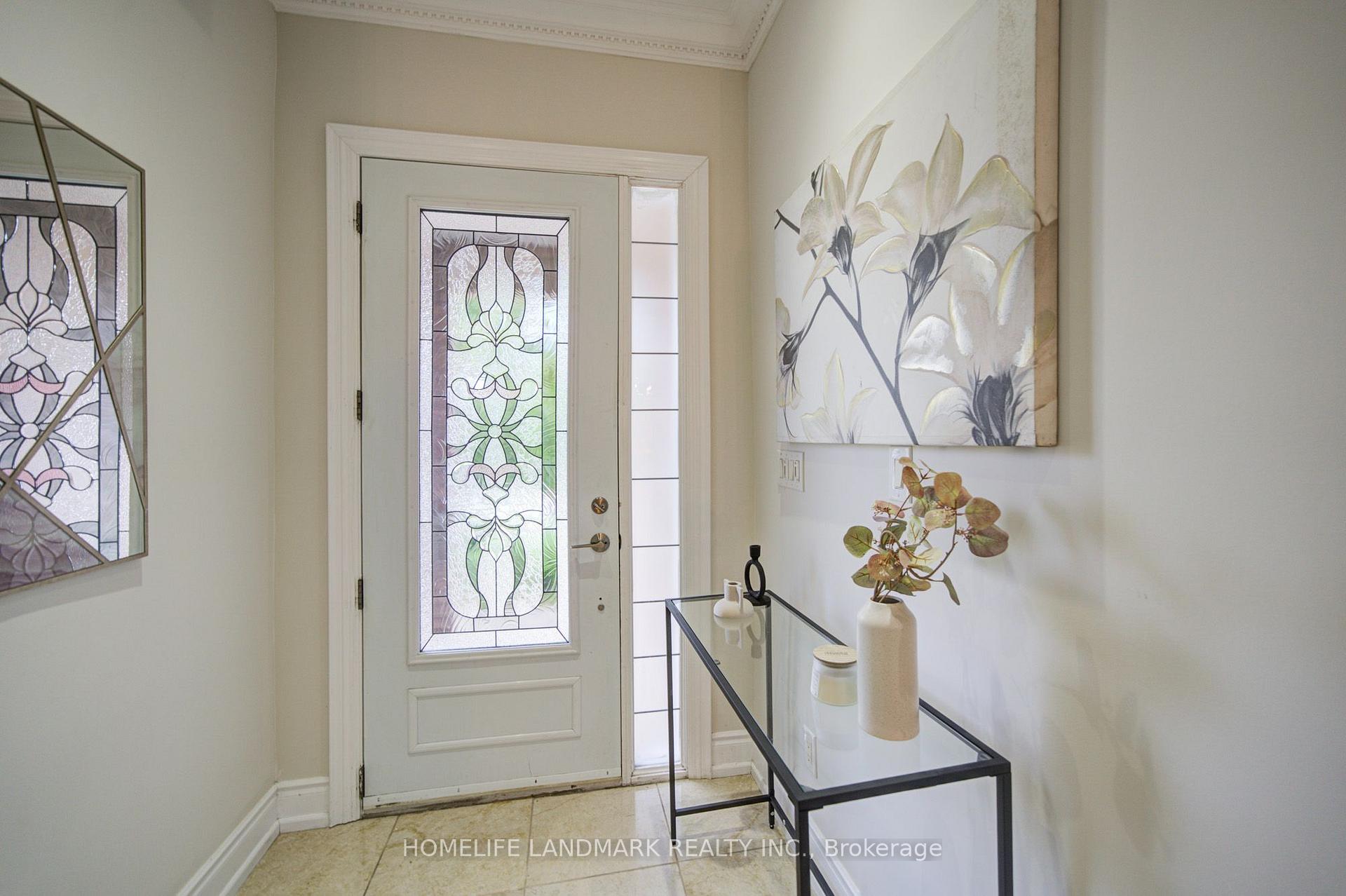 Photo 3 of 4478 Centretown Way, Mississauga, Hurontario — HOMEH