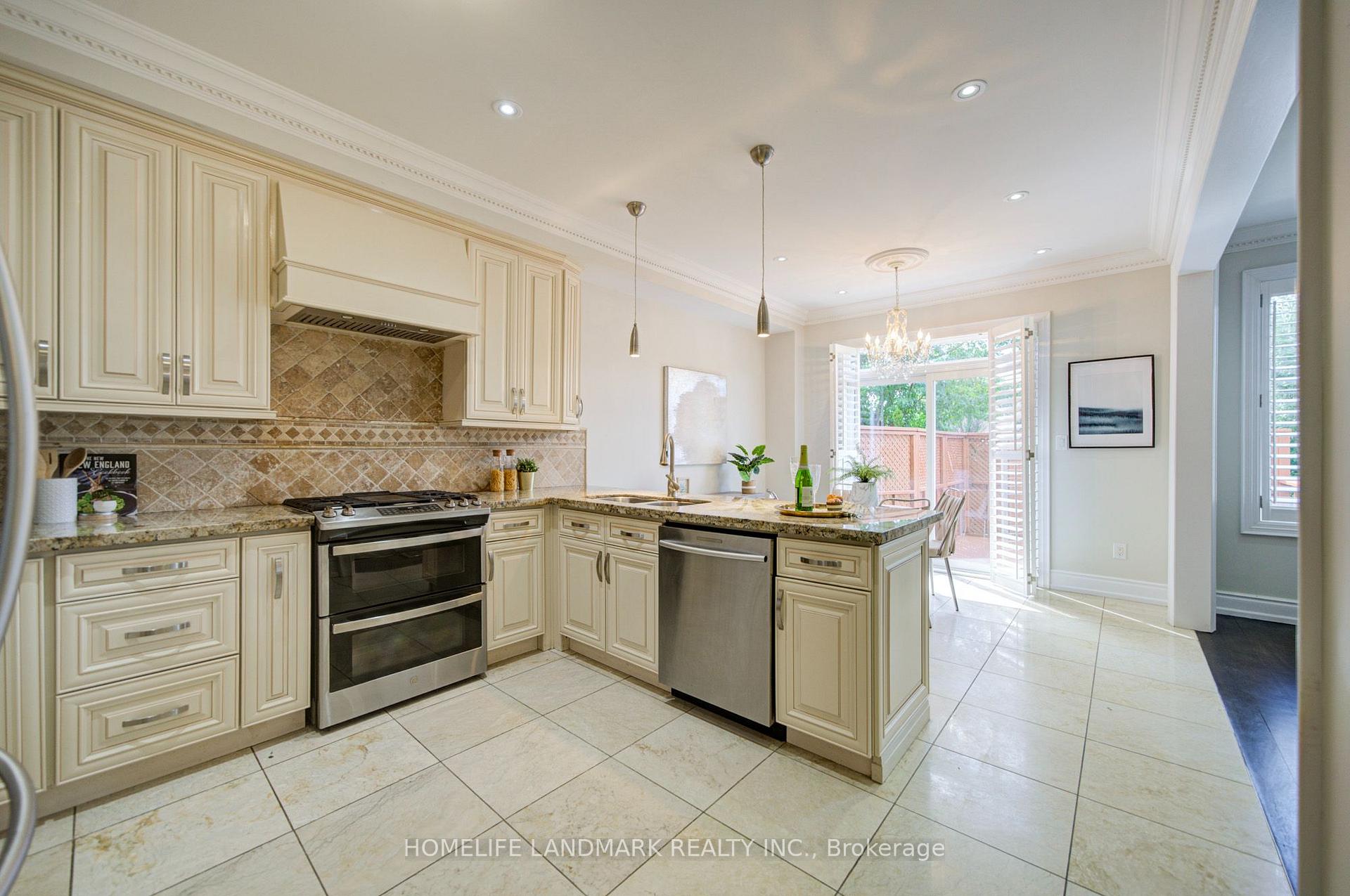 Photo 10 of 4478 Centretown Way, Mississauga, Hurontario — HOMEH