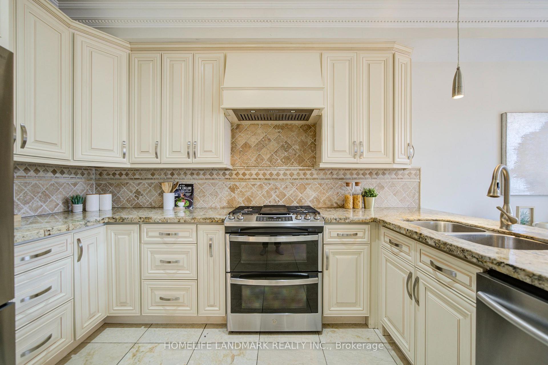 Photo 11 of 4478 Centretown Way, Mississauga, Hurontario — HOMEH