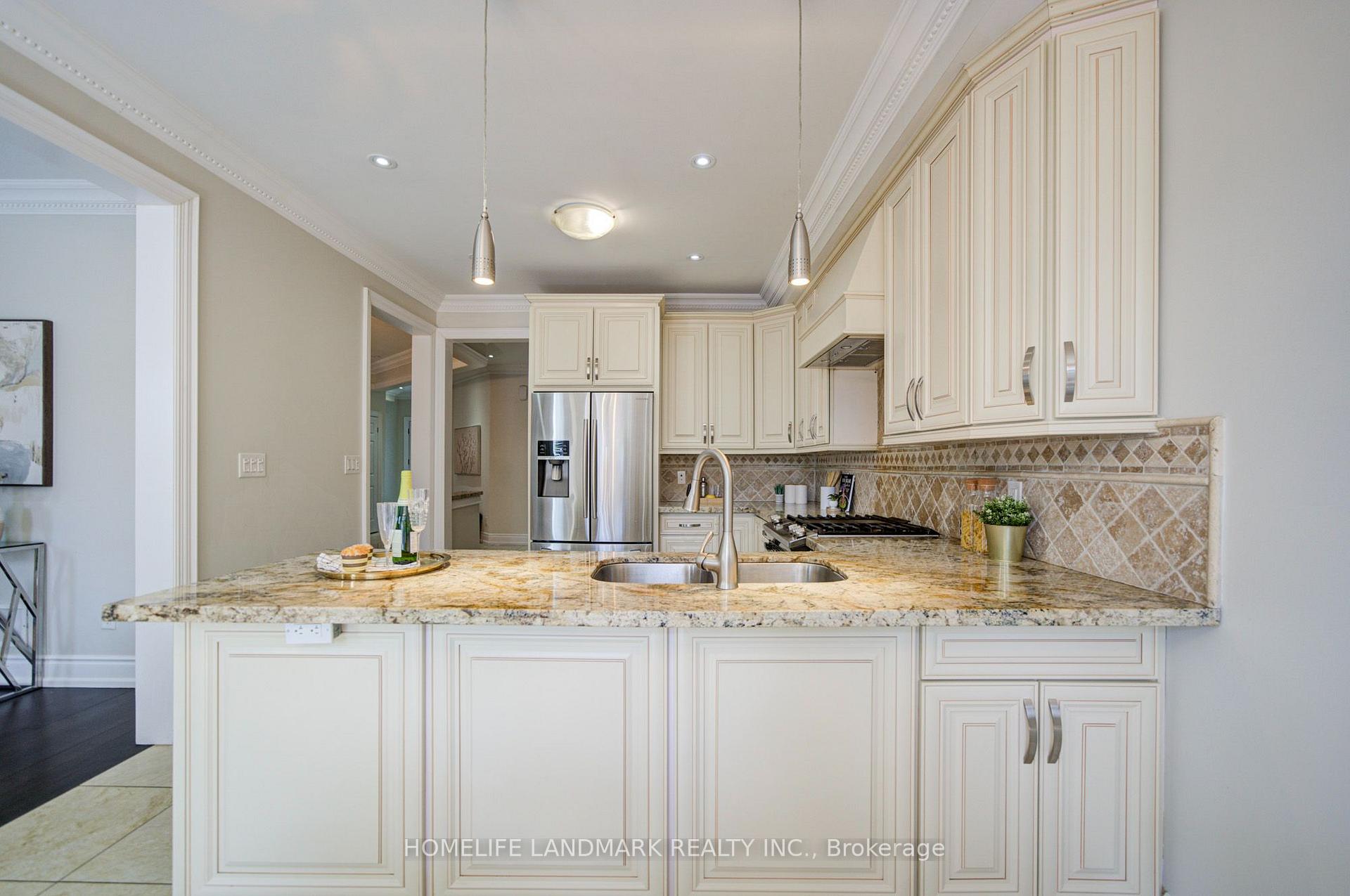 Photo 13 of 4478 Centretown Way, Mississauga, Hurontario — HOMEH