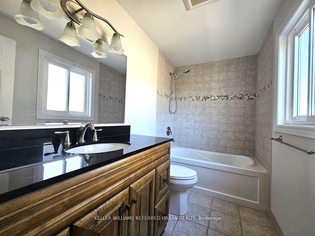 Photo 11 of Unit Main, 976 Timmins Gardens, Pickering, West Shore — HOMEH