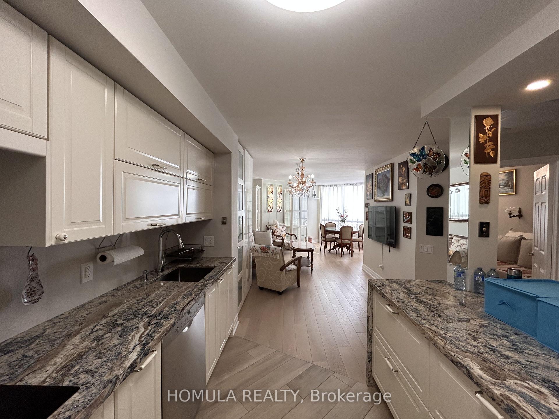 Photo 1 of Unit 706, 110 Promenade Circle, Vaughan, Brownridge — HOMEH