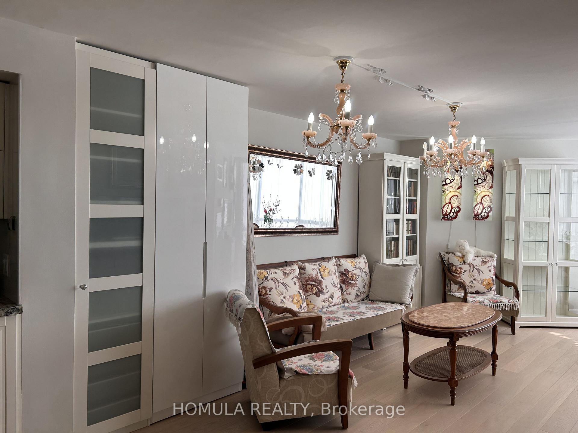 Photo 4 of Unit 706, 110 Promenade Circle, Vaughan, Brownridge — HOMEH