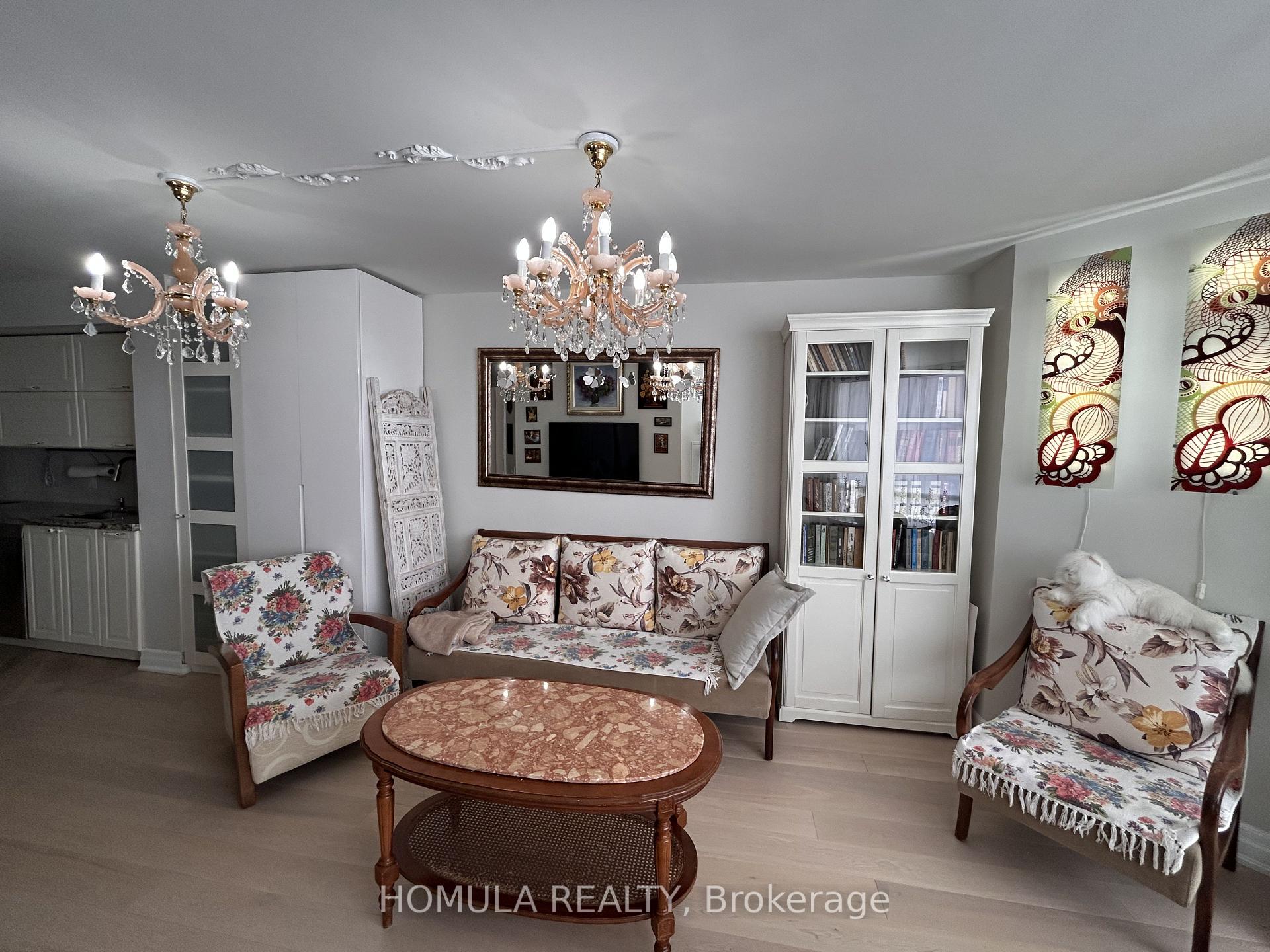 Photo 5 of Unit 706, 110 Promenade Circle, Vaughan, Brownridge — HOMEH