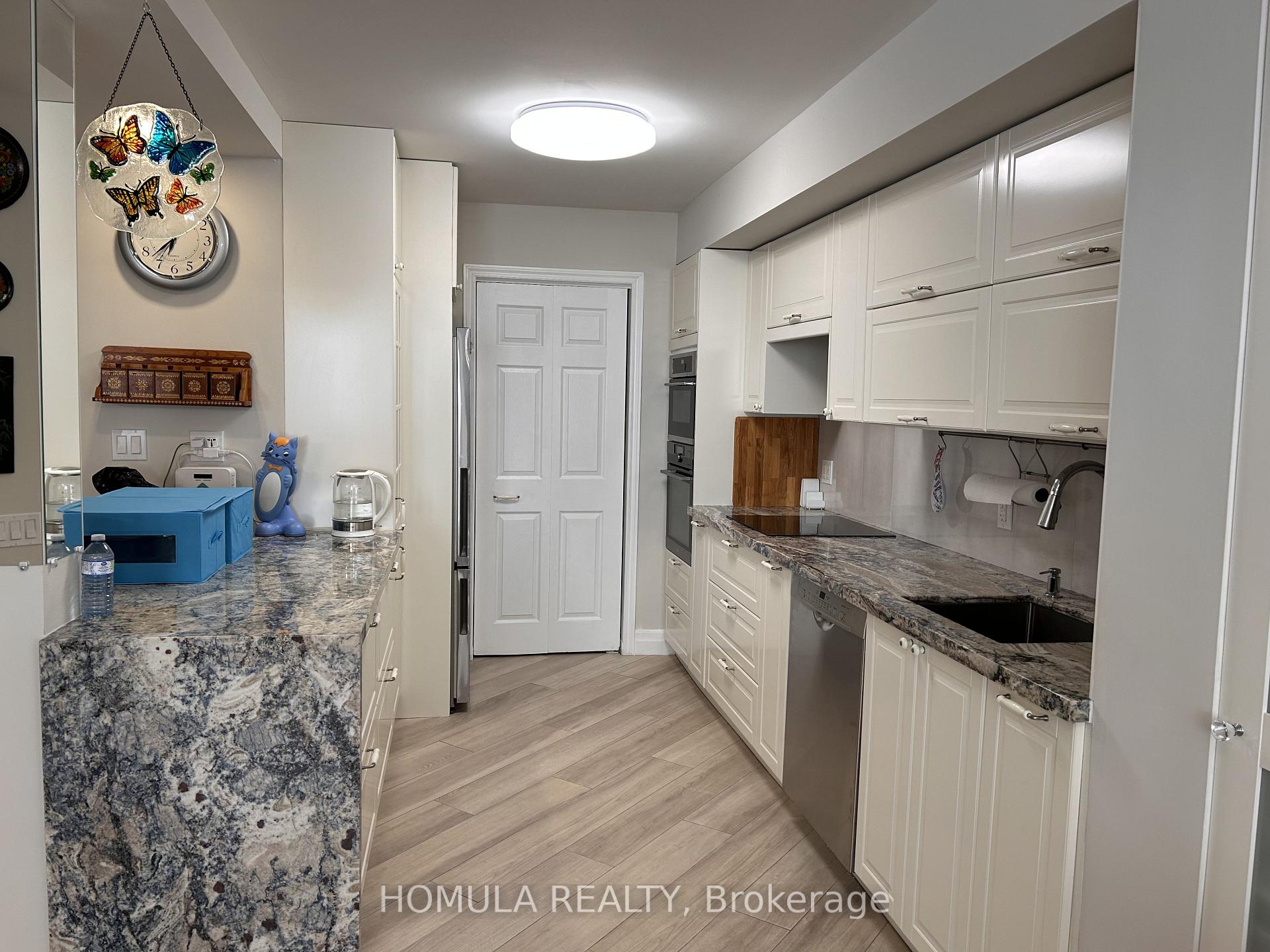 Photo 11 of Unit 706, 110 Promenade Circle, Vaughan, Brownridge — HOMEH