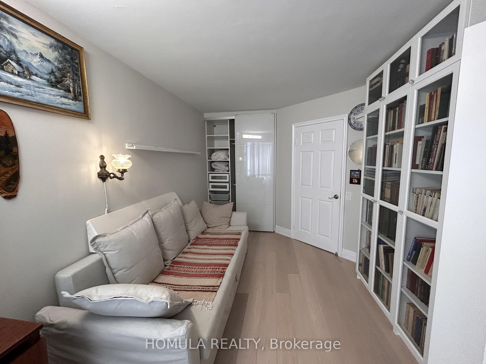 Photo 23 of Unit 706, 110 Promenade Circle, Vaughan, Brownridge — HOMEH