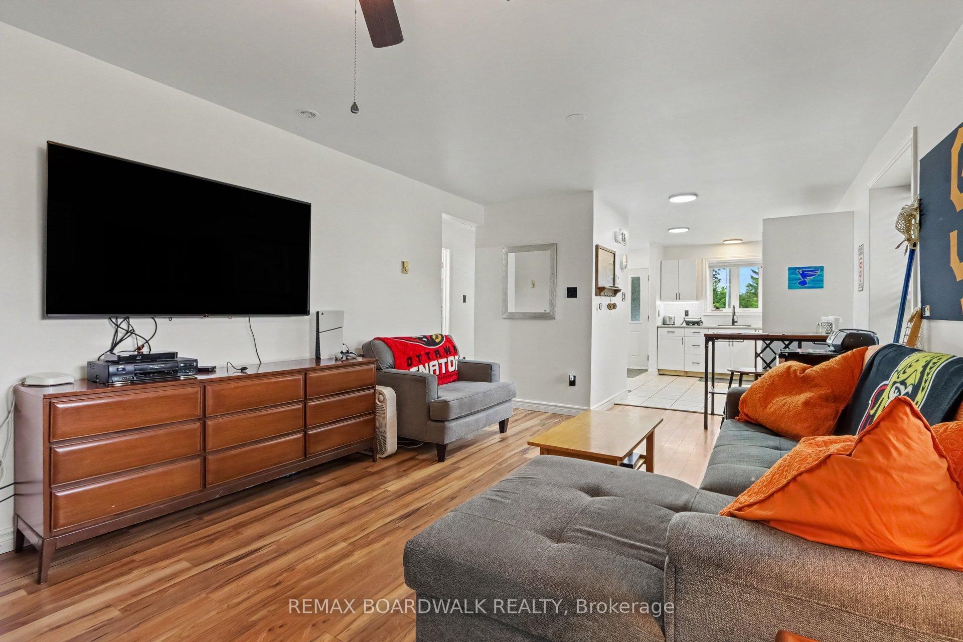 Photo 6 of 341 New Street E, Edwardsburgh/Cardinal, Town of Cardinal — HOMEH