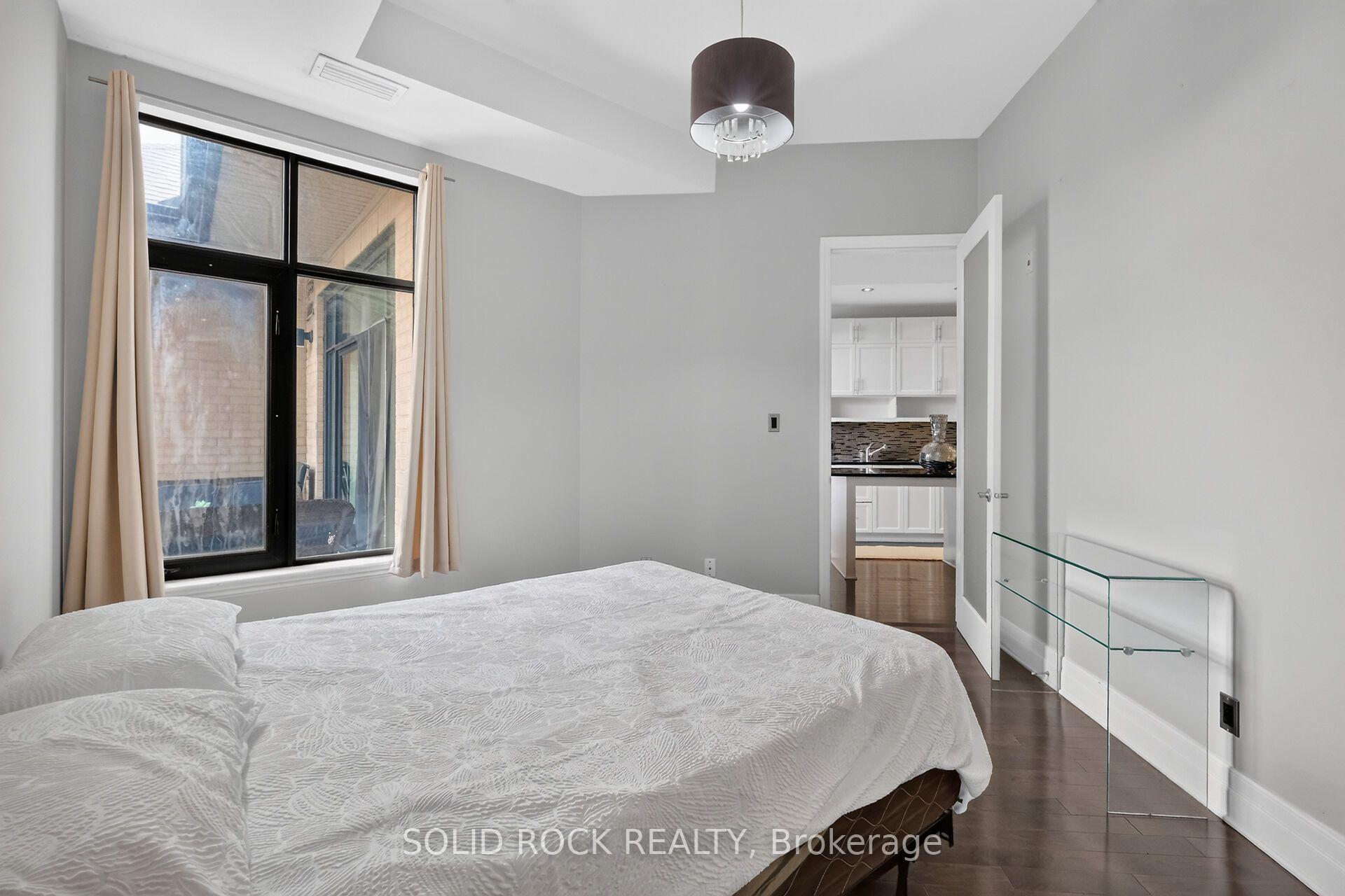 Photo 33 of Unit PH18, 808 Bronson Avenue, Ottawa, Dows Lake — HOMEH