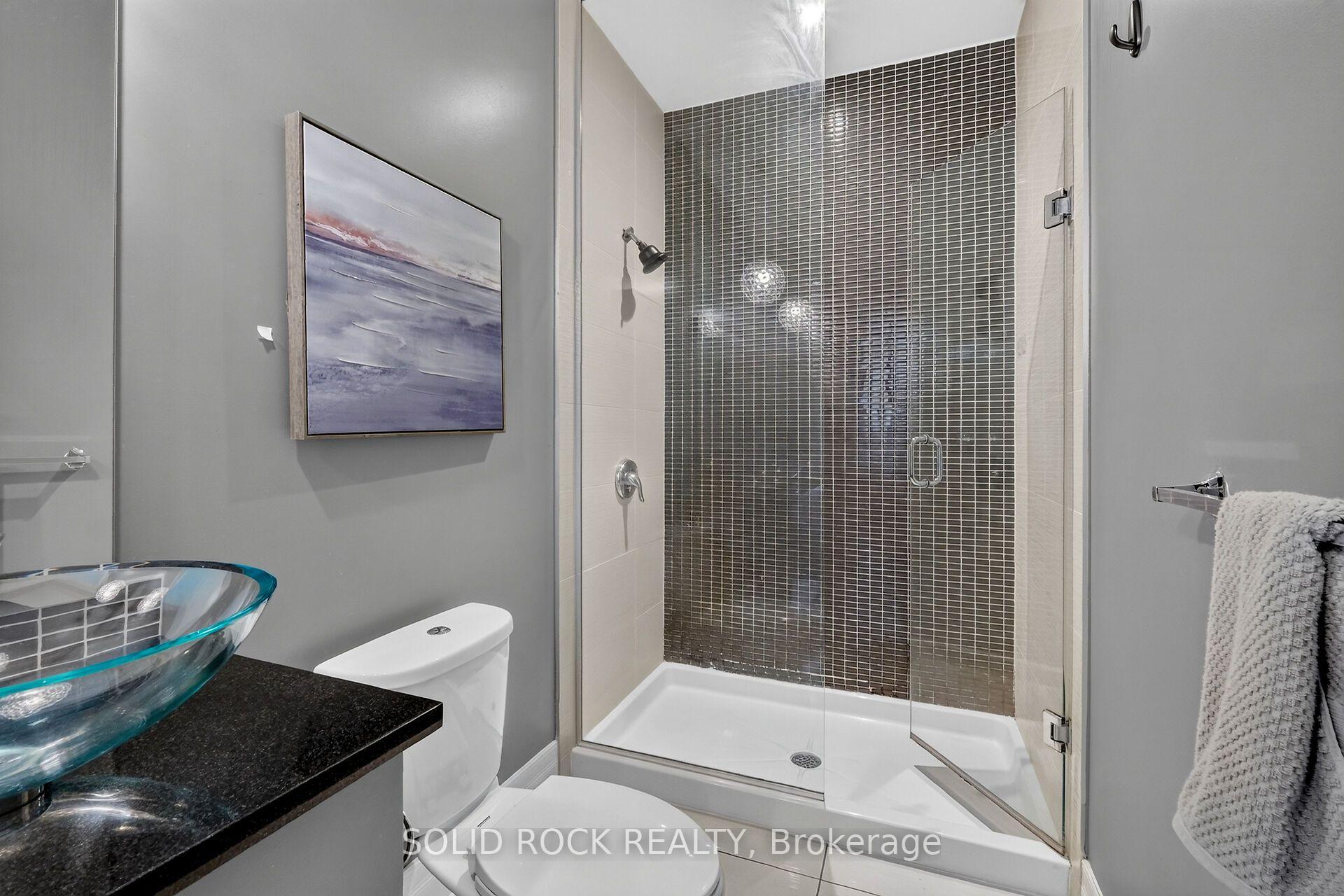 Photo 37 of Unit PH18, 808 Bronson Avenue, Ottawa, Dows Lake — HOMEH