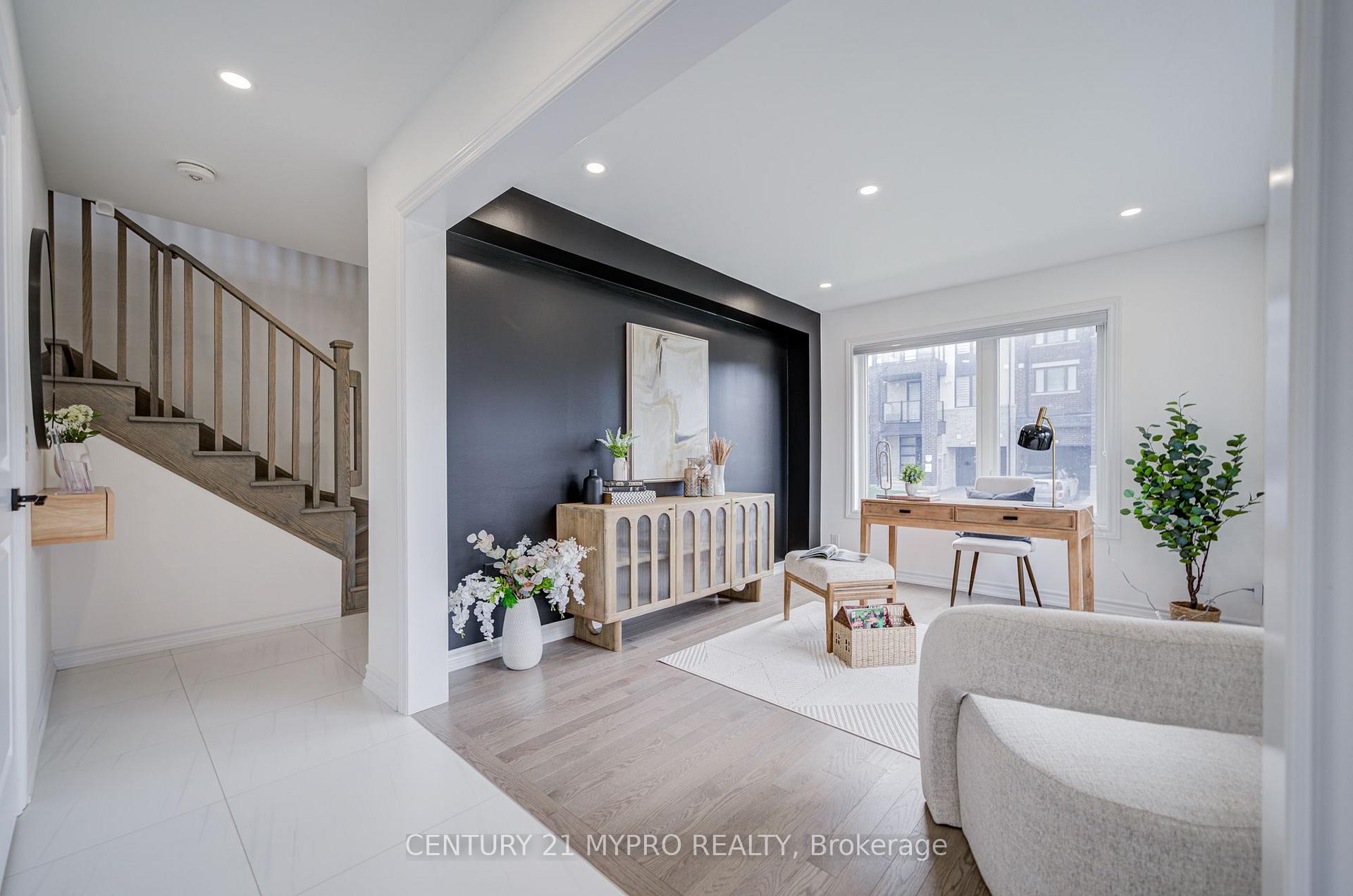 Photo 9 of 107 William Shearn Crescent, Markham, Angus Glen — HOMEH