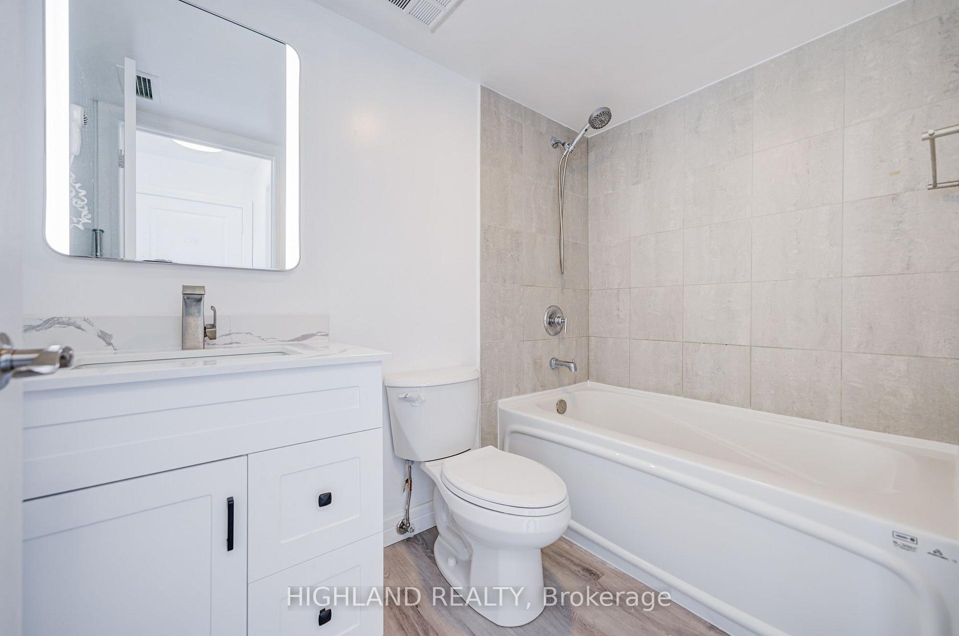 Photo 12 of Unit 1002, 18 Harrison Garden Boulevard, North York, Willowdale East — HOMEH