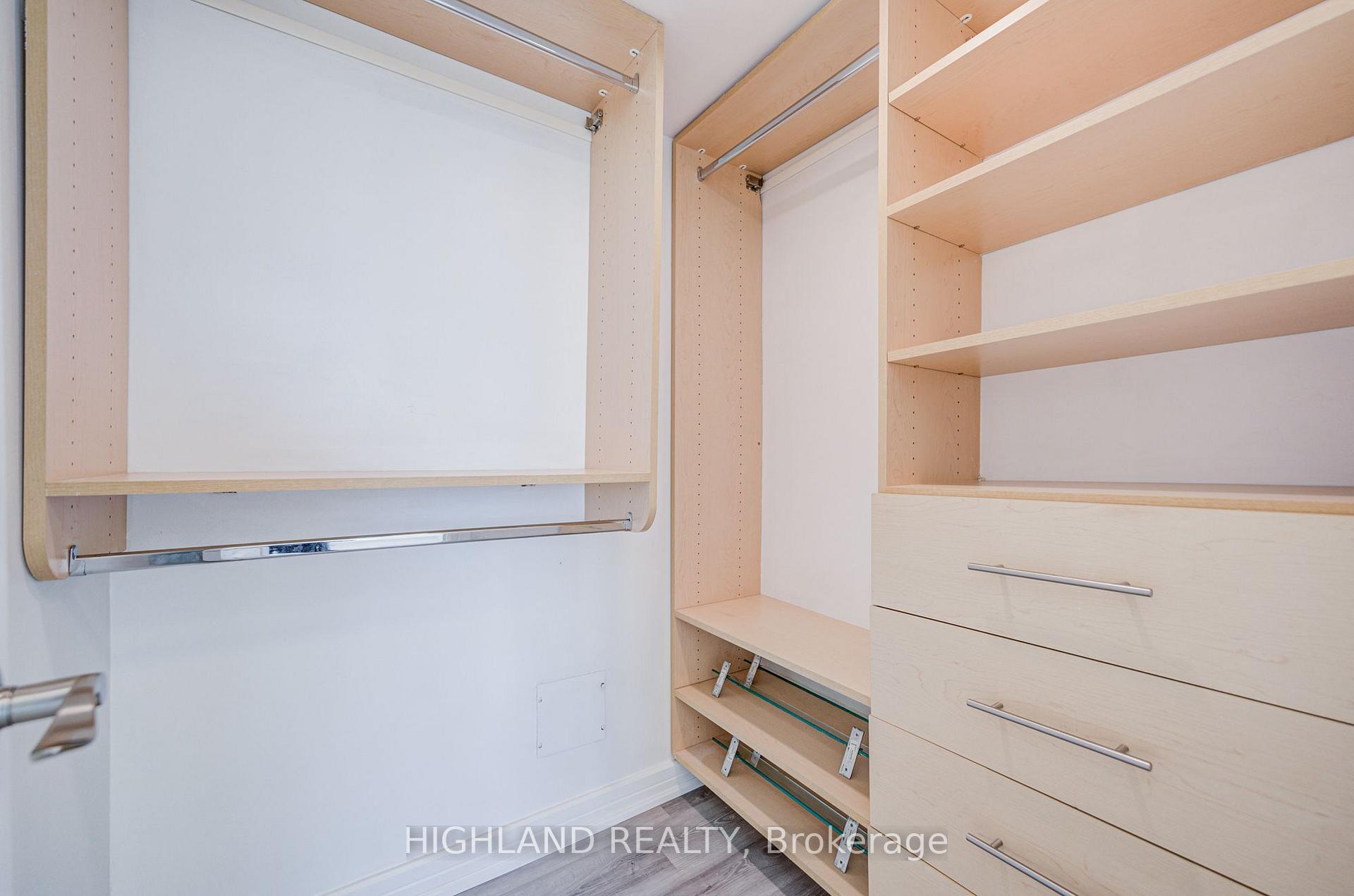 Photo 13 of Unit 1002, 18 Harrison Garden Boulevard, North York, Willowdale East — HOMEH