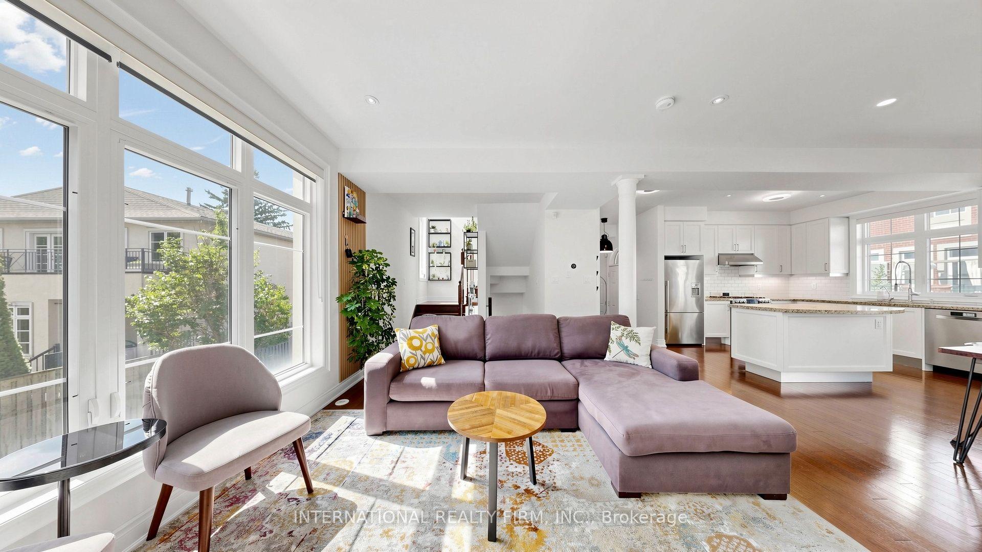 Photo 6 of 110 Lorraine Drive, North York, Willowdale West — HOMEH