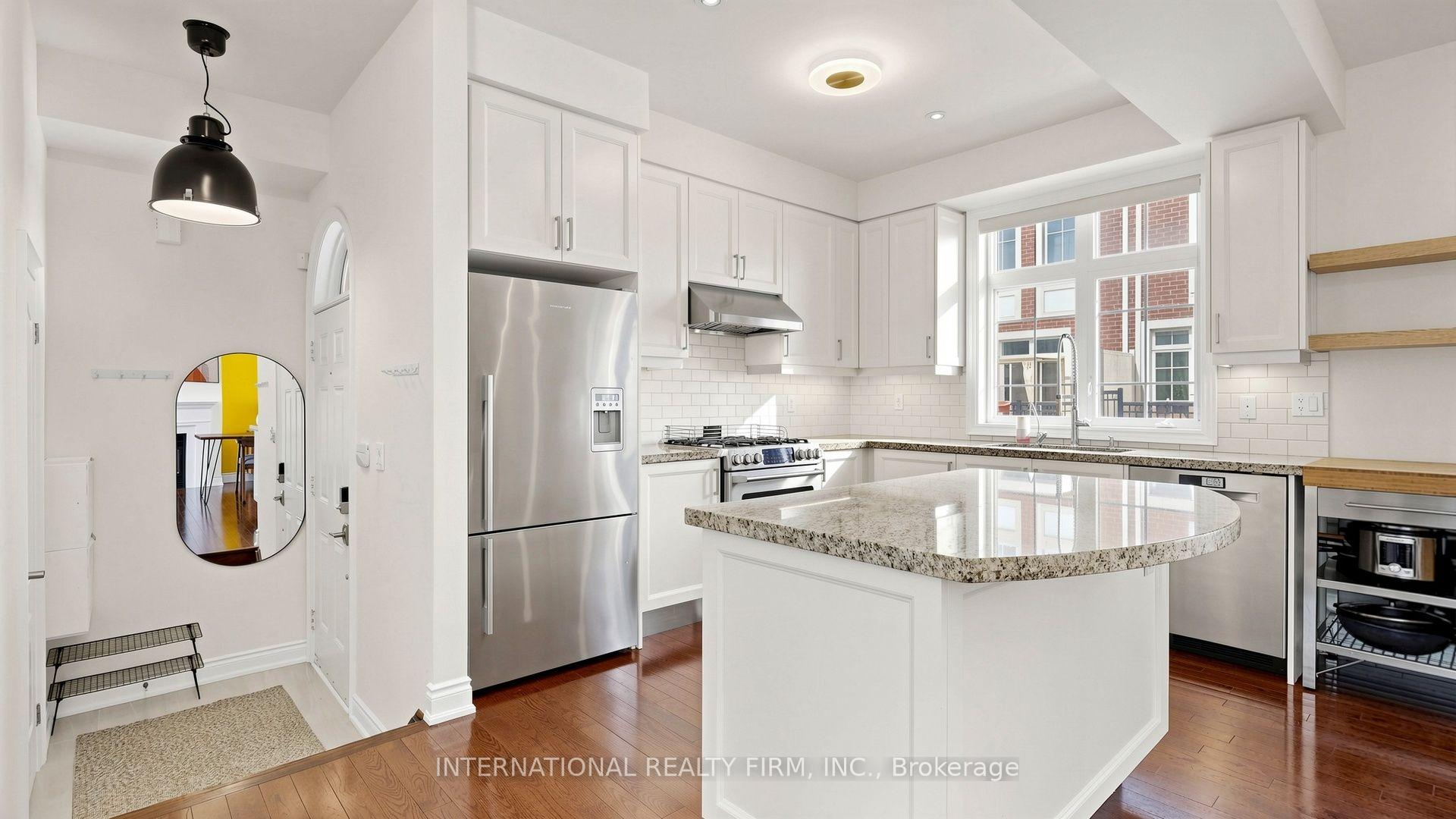 Photo 9 of 110 Lorraine Drive, North York, Willowdale West — HOMEH
