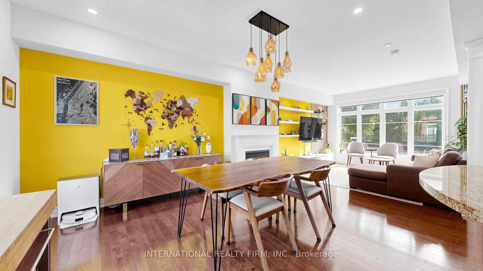 Photo 16 of 110 Lorraine Drive, North York, Willowdale West — HOMEH