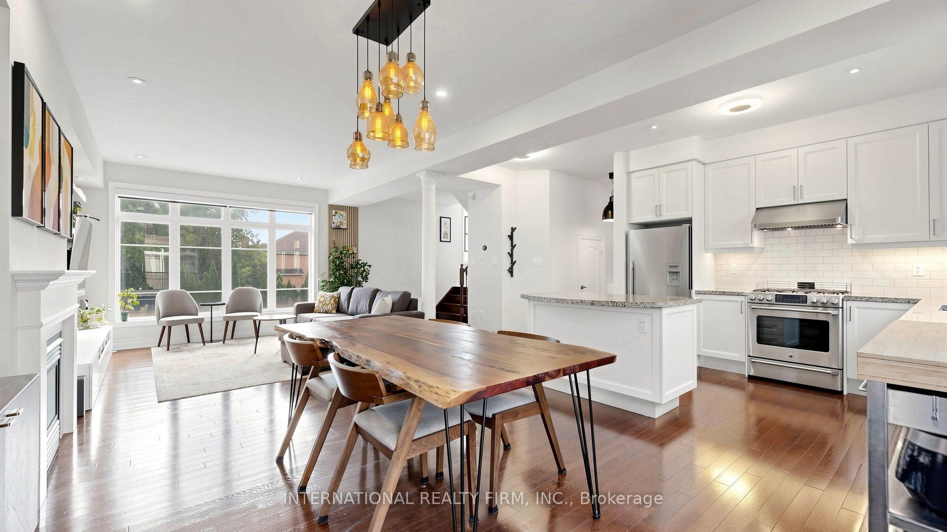 Photo 18 of 110 Lorraine Drive, North York, Willowdale West — HOMEH