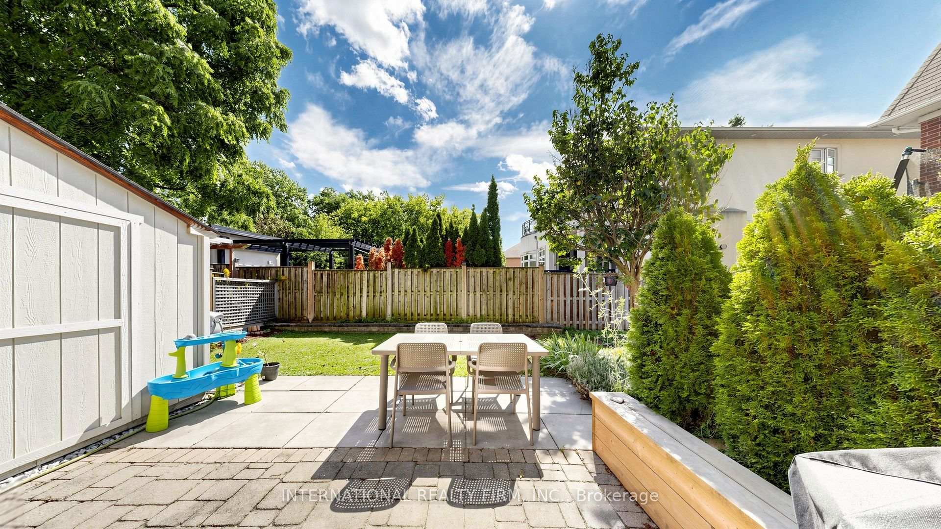 Photo 44 of 110 Lorraine Drive, North York, Willowdale West — HOMEH