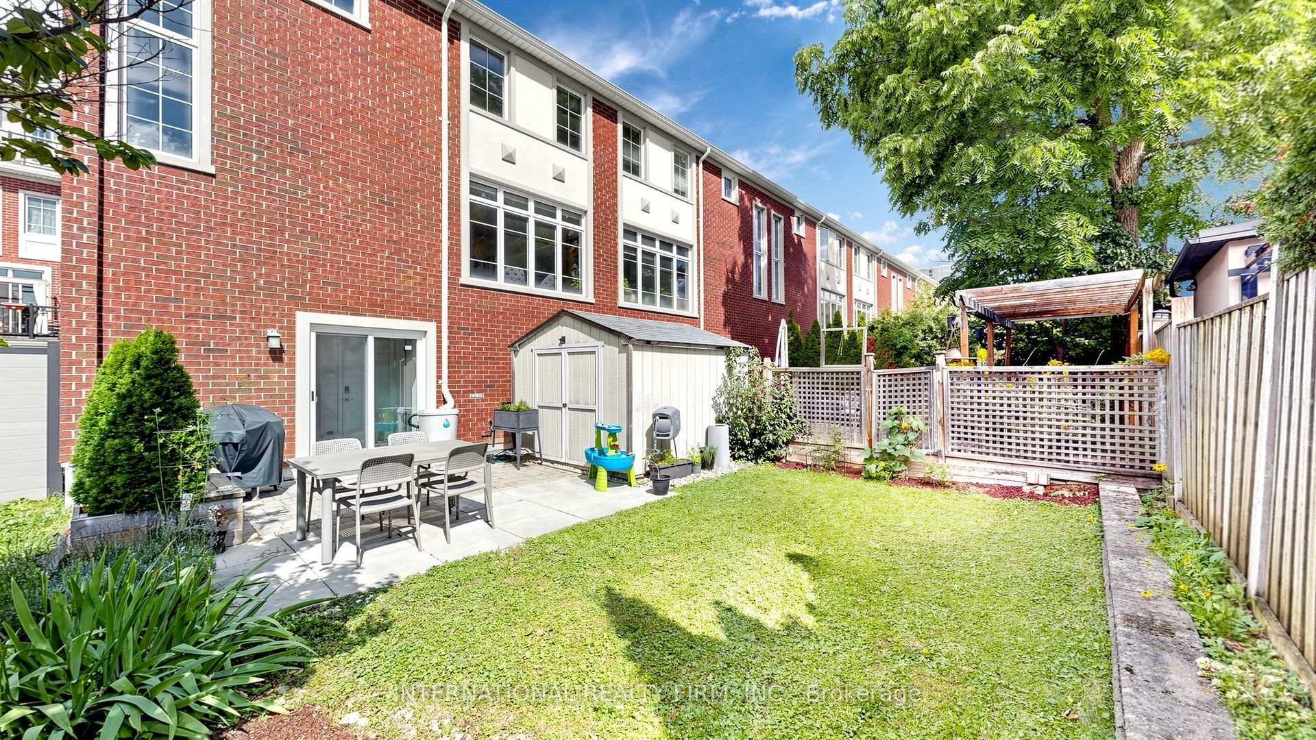 Photo 47 of 110 Lorraine Drive, North York, Willowdale West — HOMEH