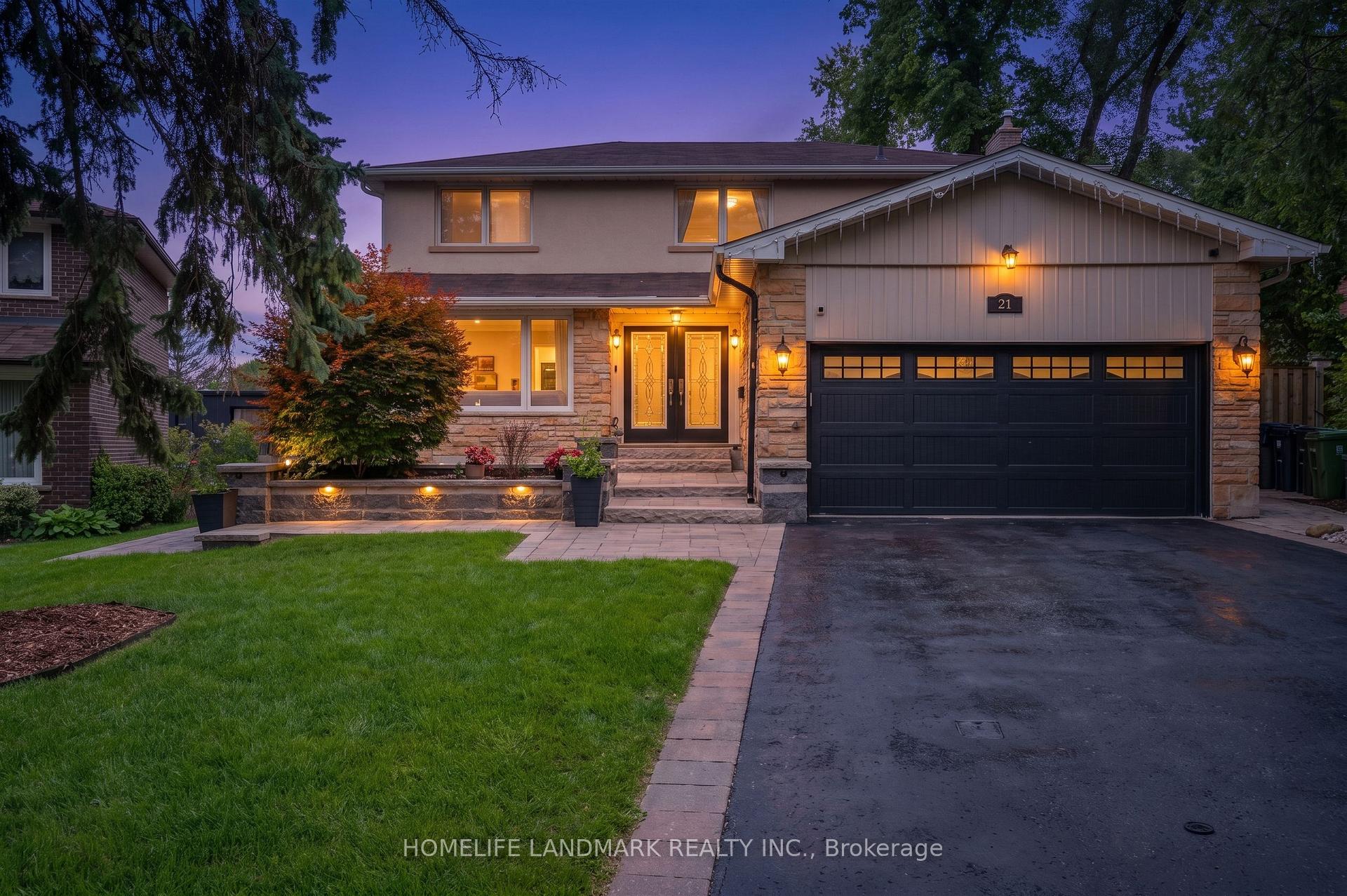 Photo 1 of 21 Bearwood Drive, Etobicoke, Edenbridge-Humber Valley — HOMEH
